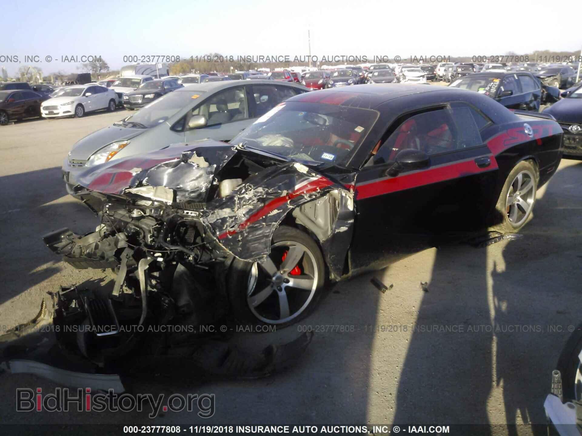 2014 DODGE CHALLENGER - VIN: 2C3CDYCJ8EH163779 - Photo 2