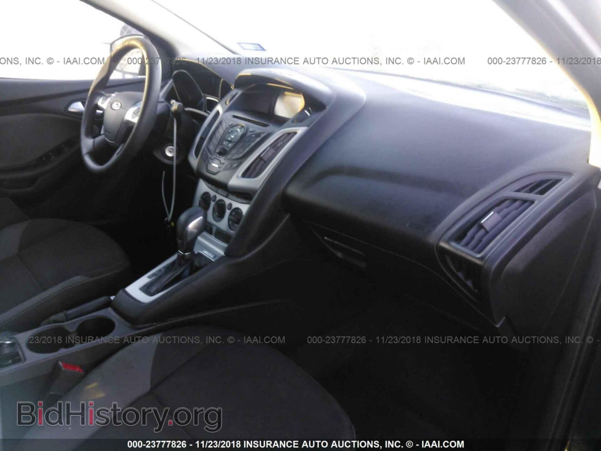 2014 Ford Focus - VIN: 1FADP3F21EL286637 - Photo 5