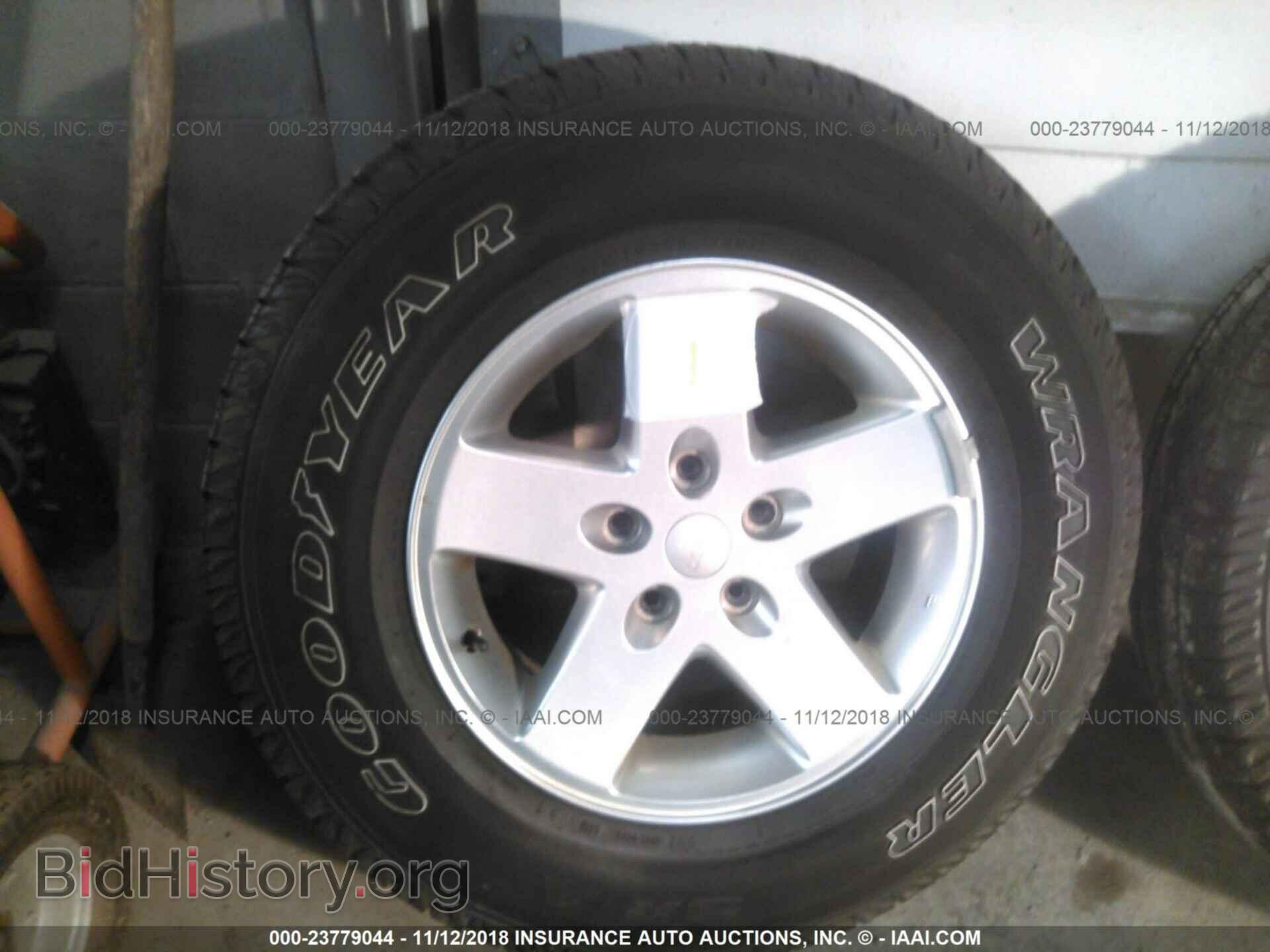 Фотография TIRES - Jeep Wrangler 2014
