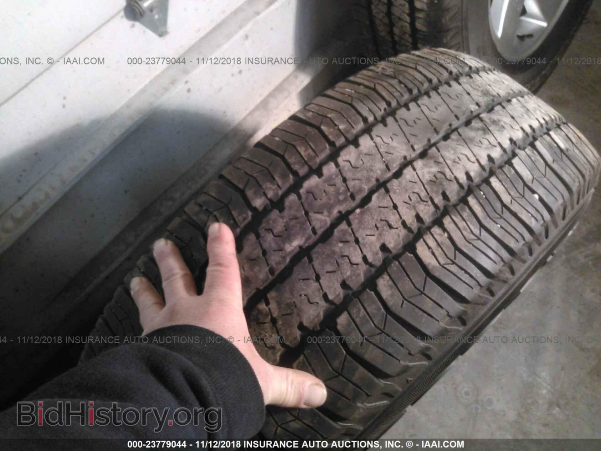 2014 Jeep Wrangler - VIN: TIRES - Фото 4