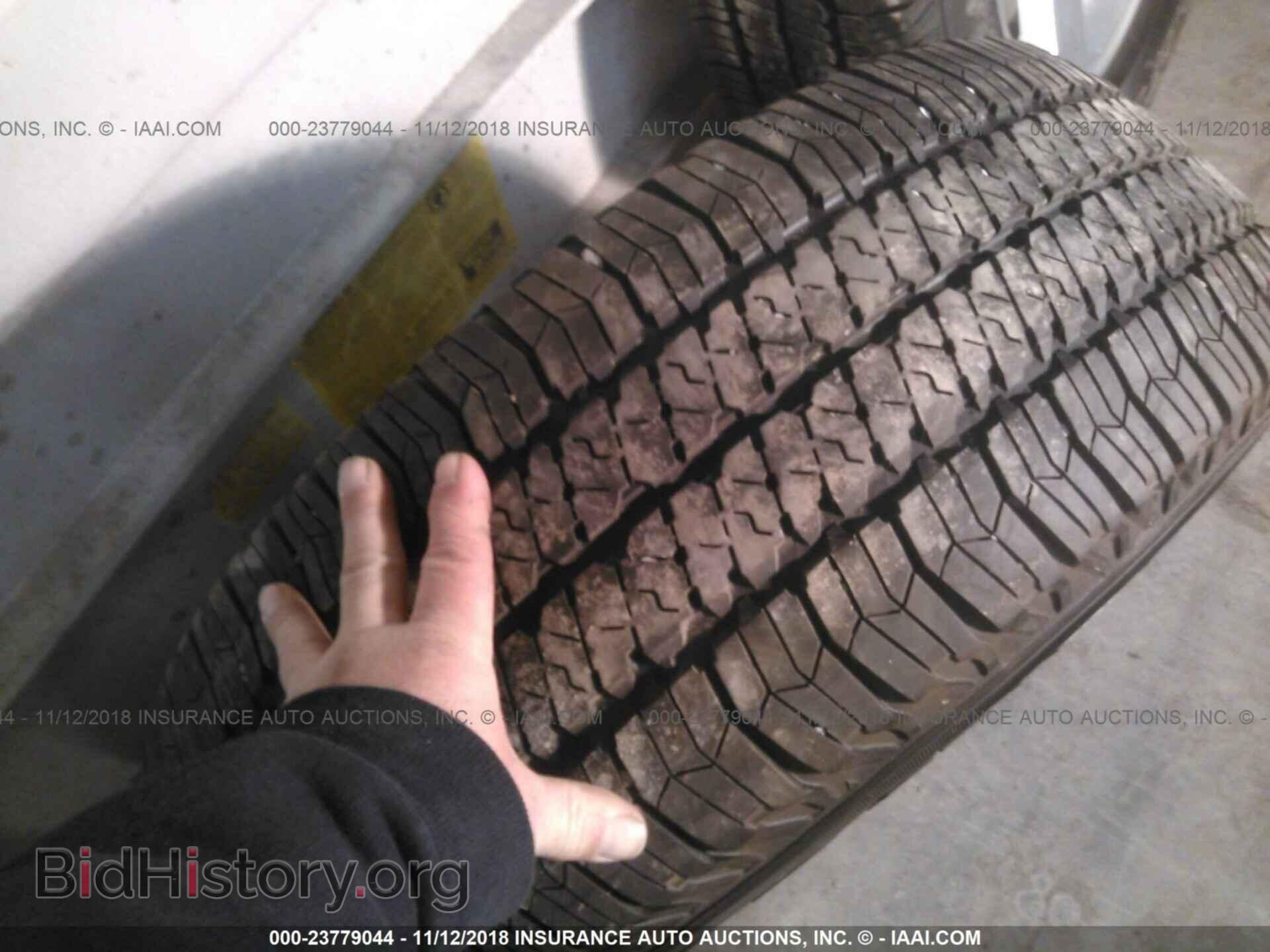 2014 Jeep Wrangler - VIN: TIRES - Фото 6