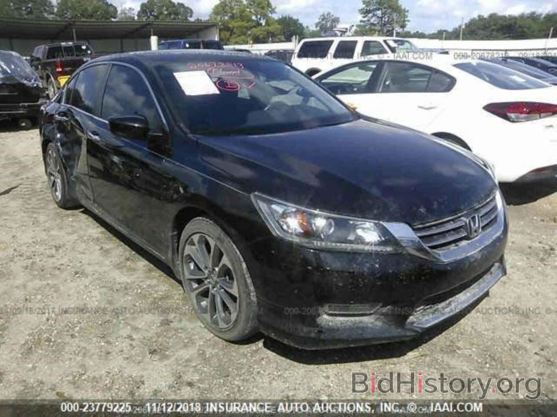 Photo 1HGCR2F57DA275738 - HONDA ACCORD 2013