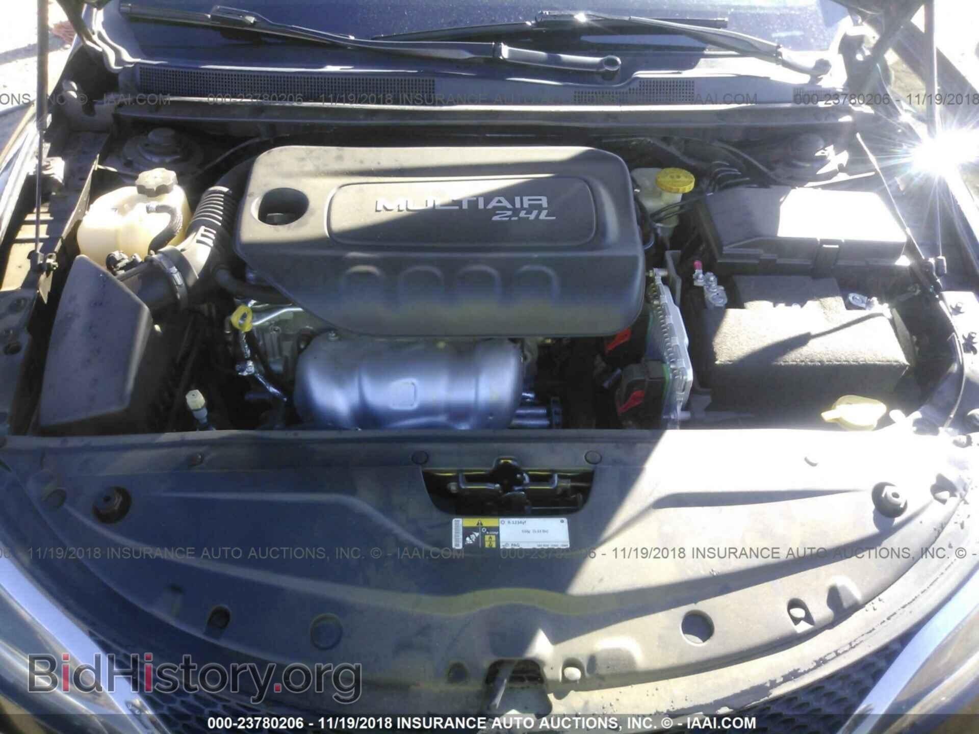 2015 Chrysler 200 - VIN: 1C3CCCAB8FN576991 - Фото 10