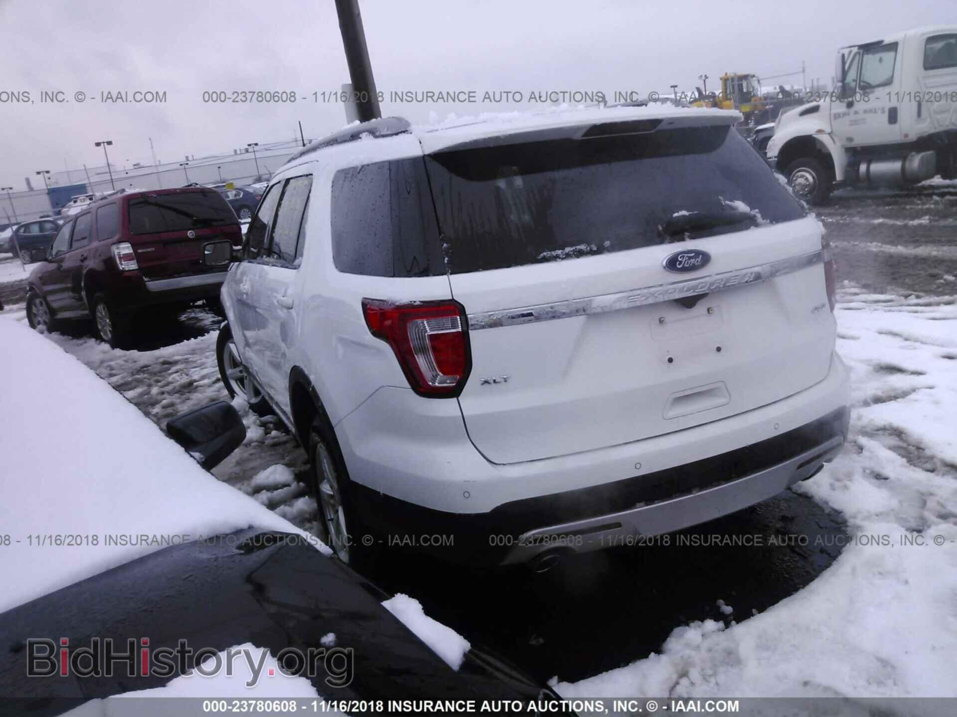 2017 Ford Explorer - VIN: 1FM5K8D84HGC79255 - Фото 3
