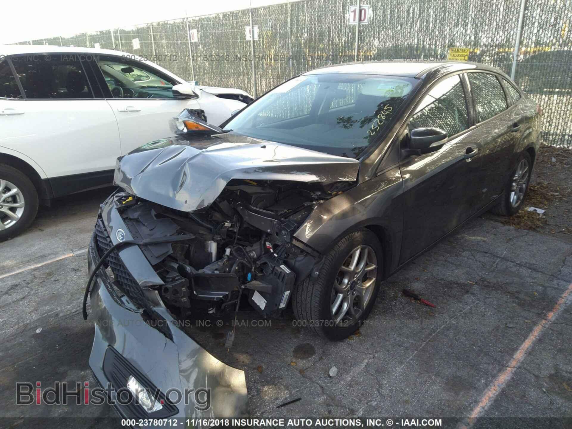 2015 Ford Focus - VIN: 1FADP3F21FL252845 - Photo 2