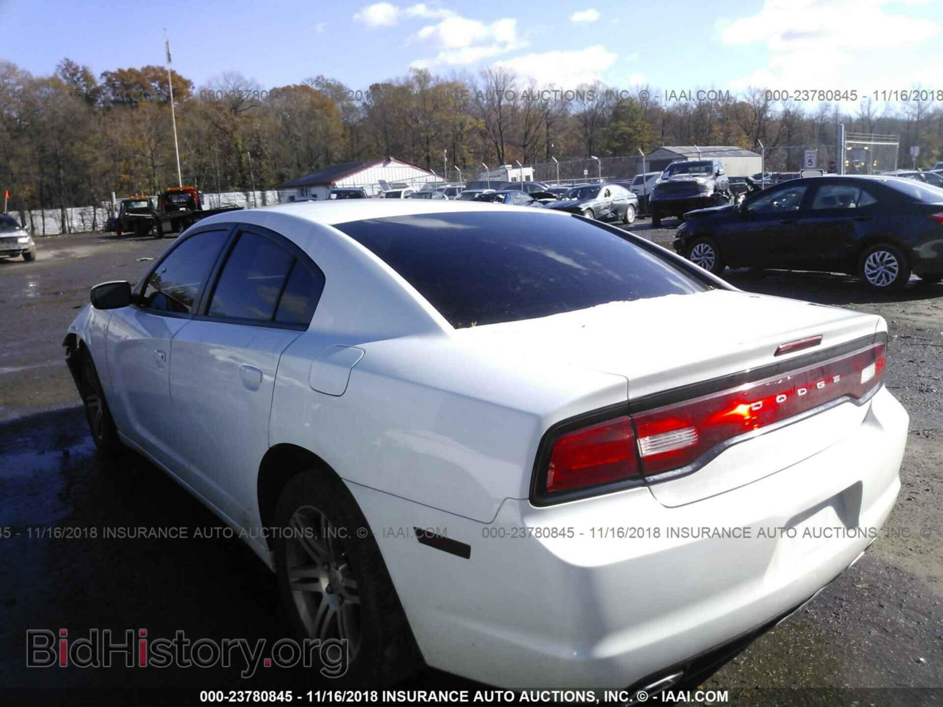 2013 Dodge Charger - VIN: 2C3CDXBG1DH640003 - Фото 3