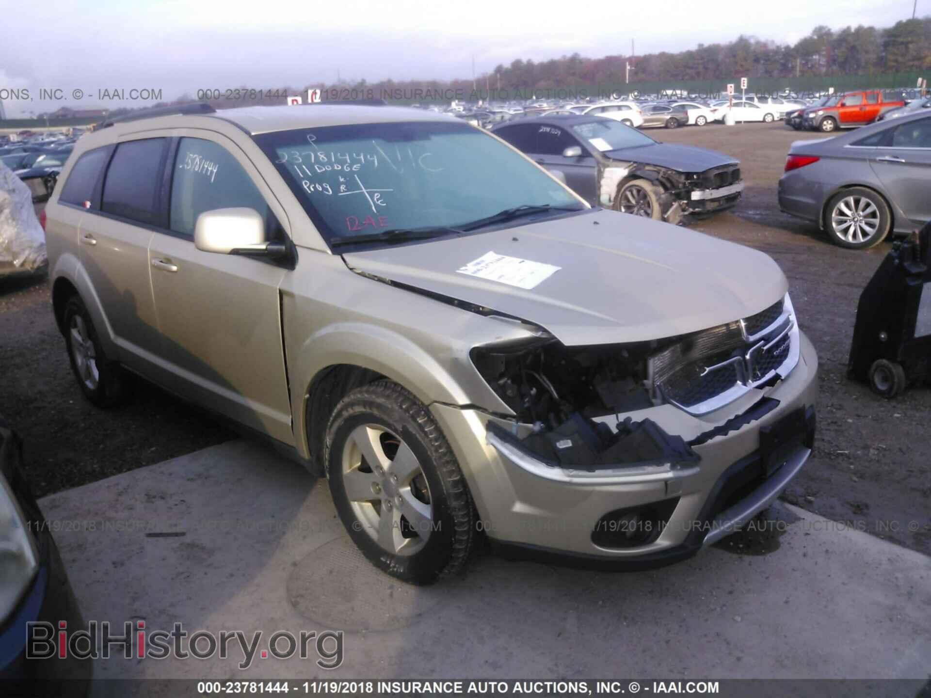 Фотография 3D4PH1FG3BT558371 - Dodge Journey 2011