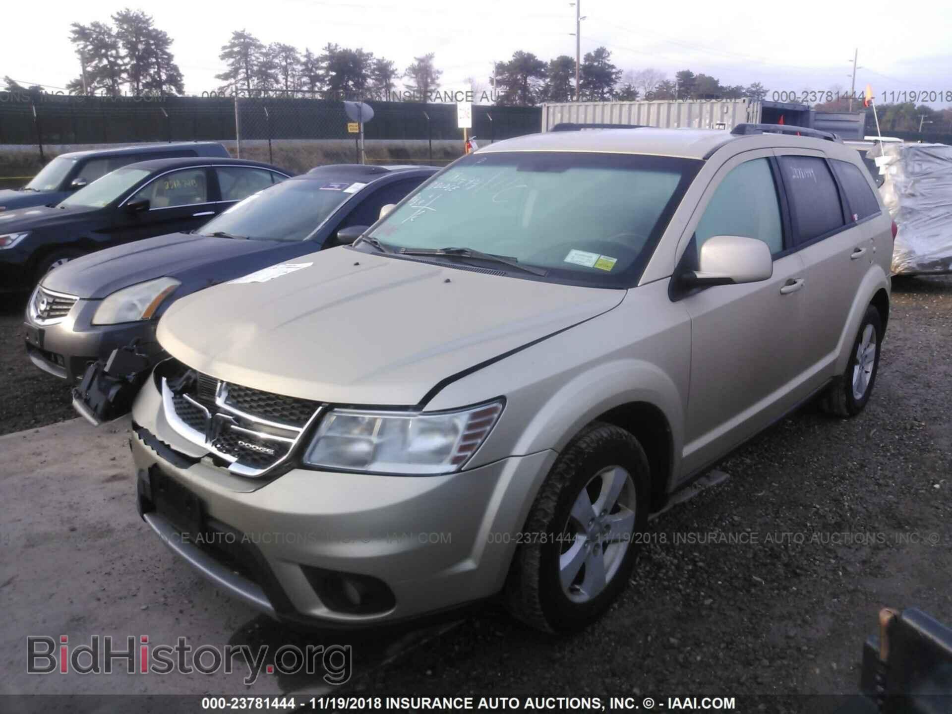 2011 Dodge Journey - VIN: 3D4PH1FG3BT558371 - Фото 2