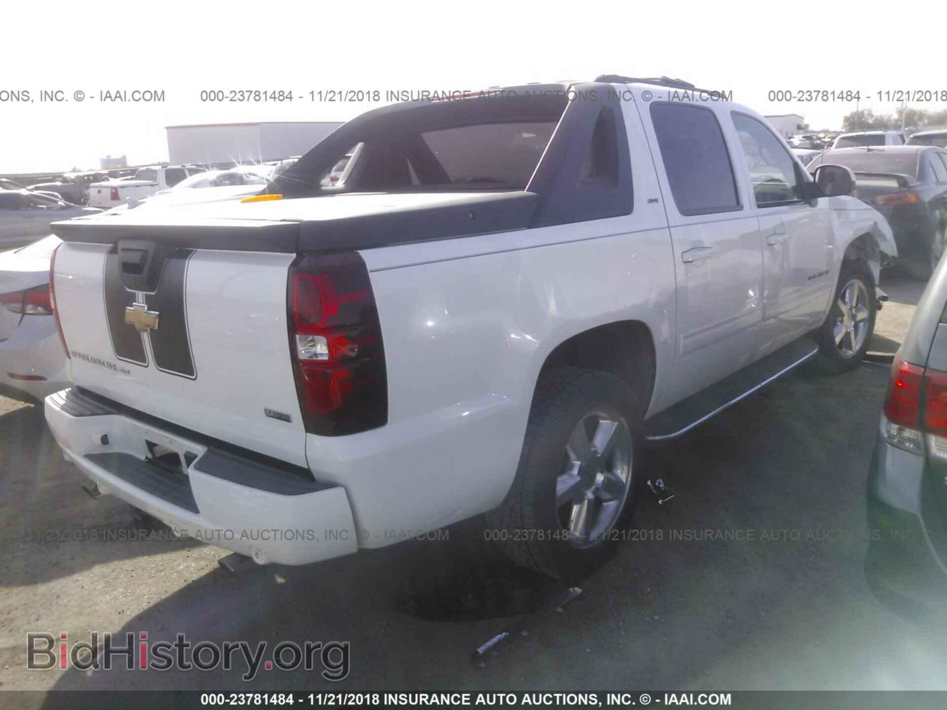 2010 CHEVROLET AVALANCHE - VIN: 3GNNCEE08AG244745 - Фото 4