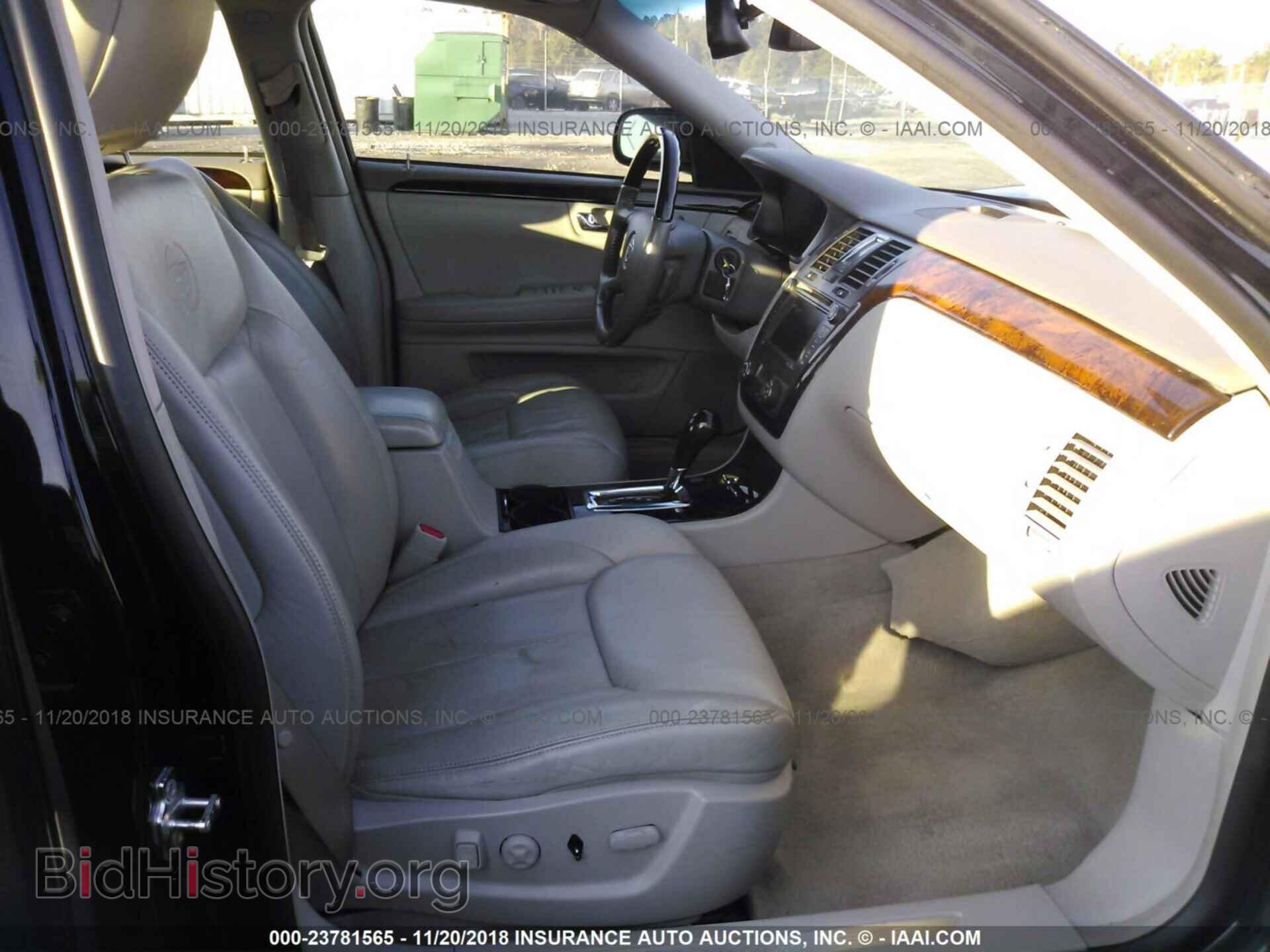 2011 CADILLAC DTS - VIN: 1G6KH5E63BU140411 - Photo 5