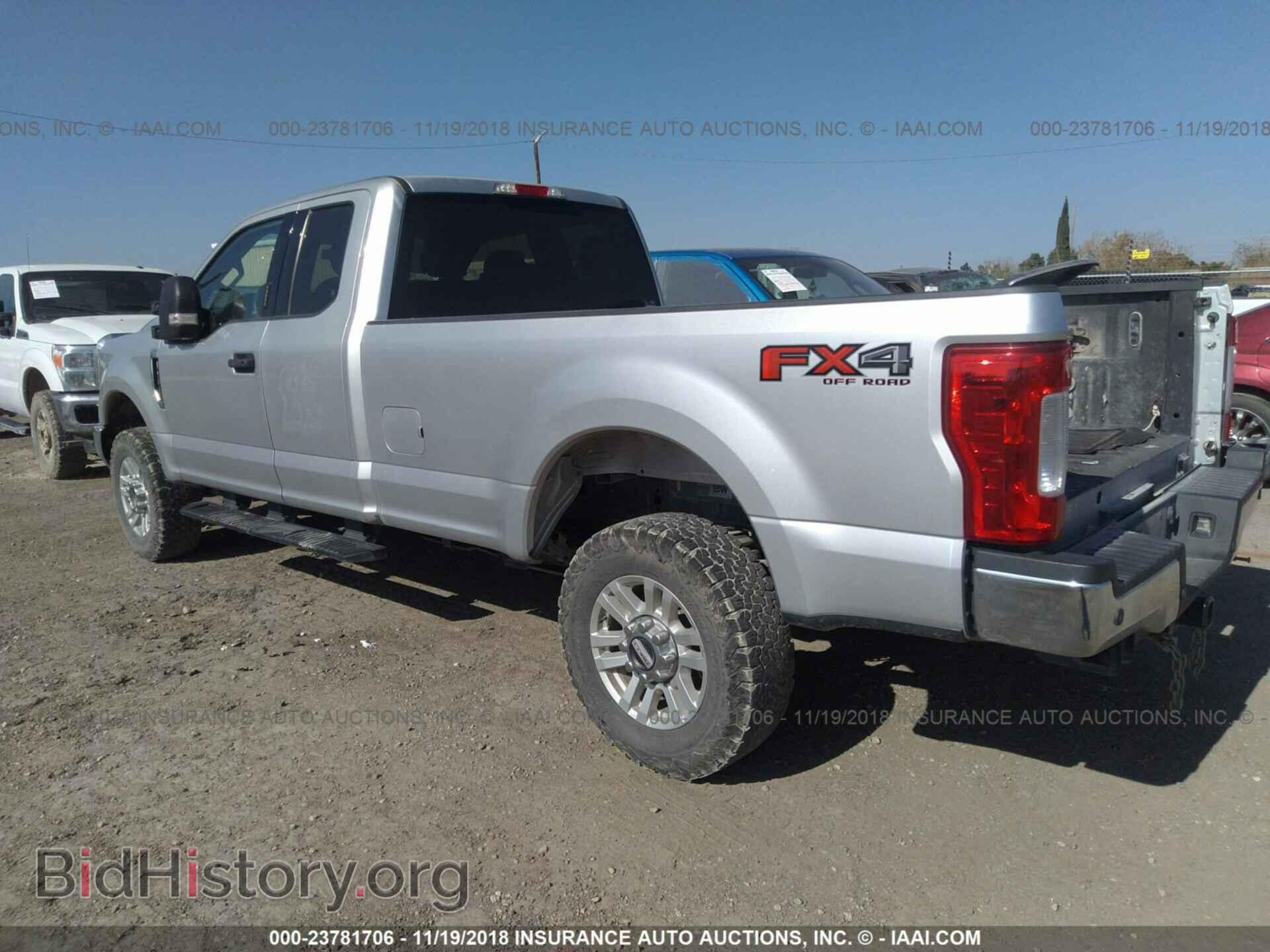 2017 Ford F250 - VIN: 1FT7X2B66HEC08213 - Фото 3