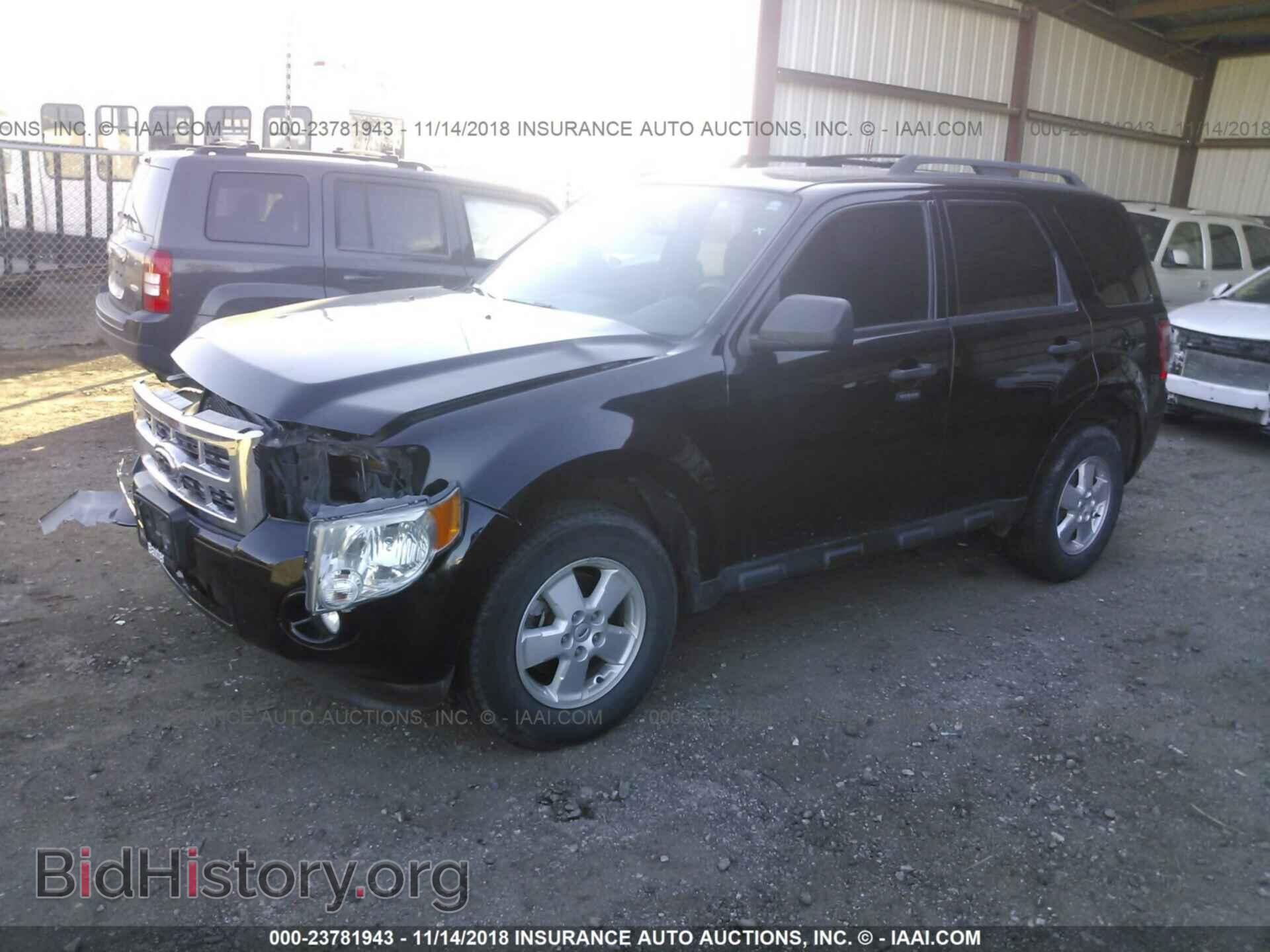 2012 Ford Escape - VIN: 1FMCU0DG0CKC81956 - Фото 2