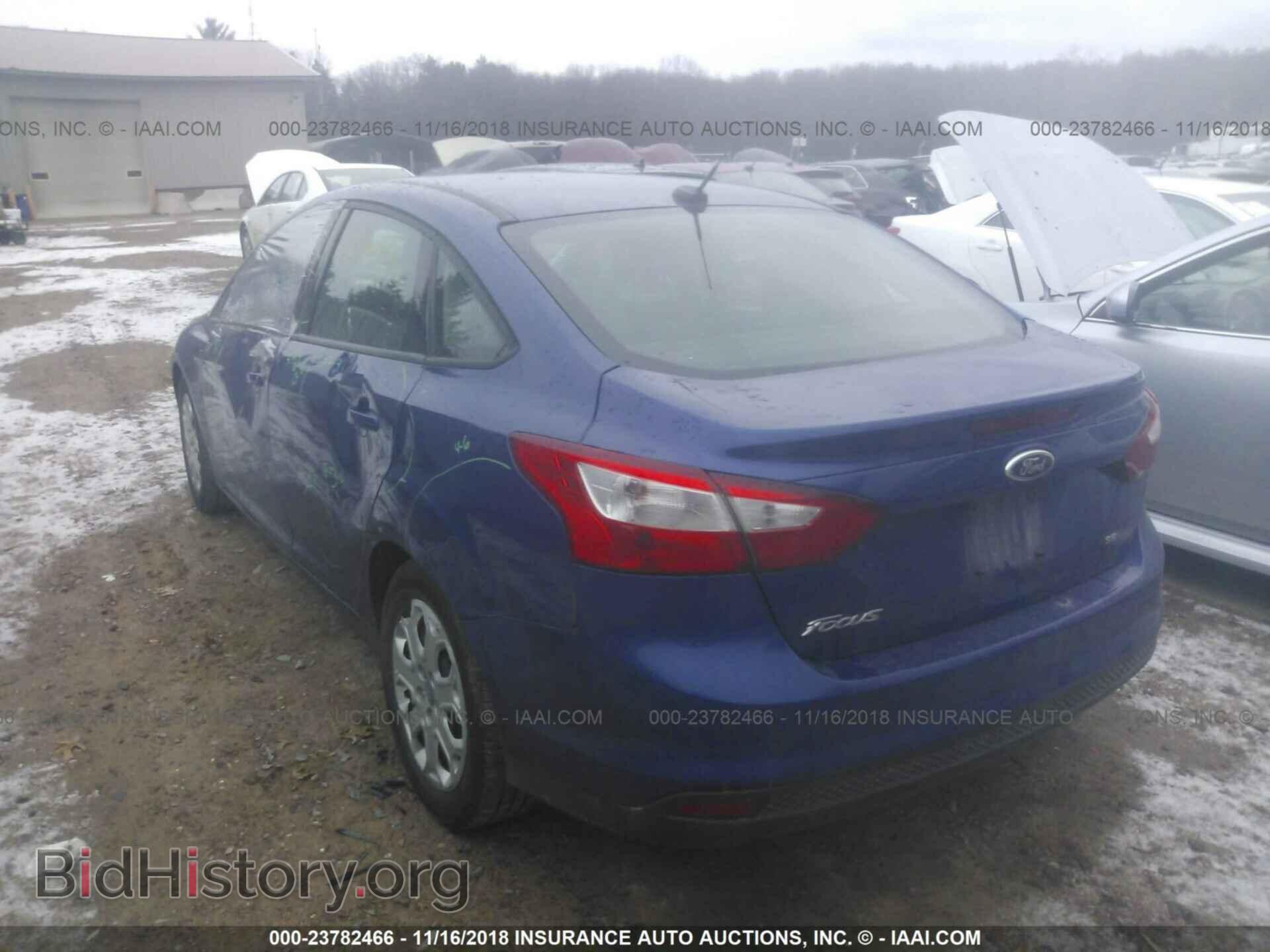 2012 Ford Focus - VIN: 1FAHP3F25CL261142 - Photo 3