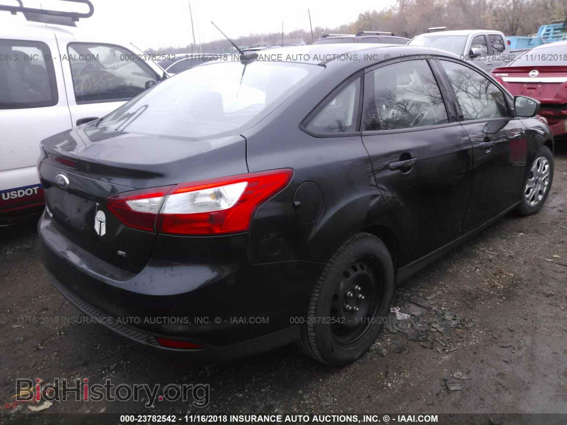 2012 Ford Focus - VIN: 1FAHP3F28CL149497 - Photo 4