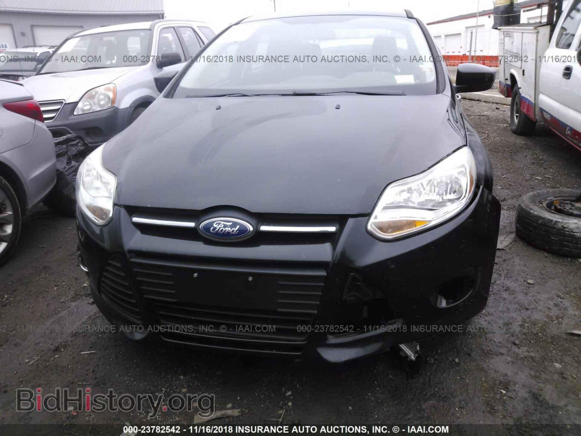 2012 Ford Focus - VIN: 1FAHP3F28CL149497 - Photo 6
