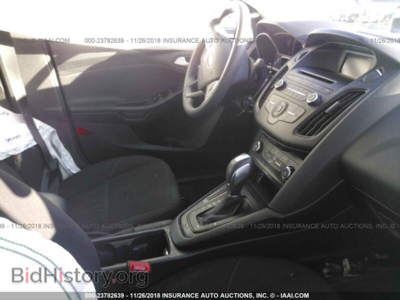 2016 Ford FOCUS (VIN 1FADP3F22GL393280) — photo 5 of 10