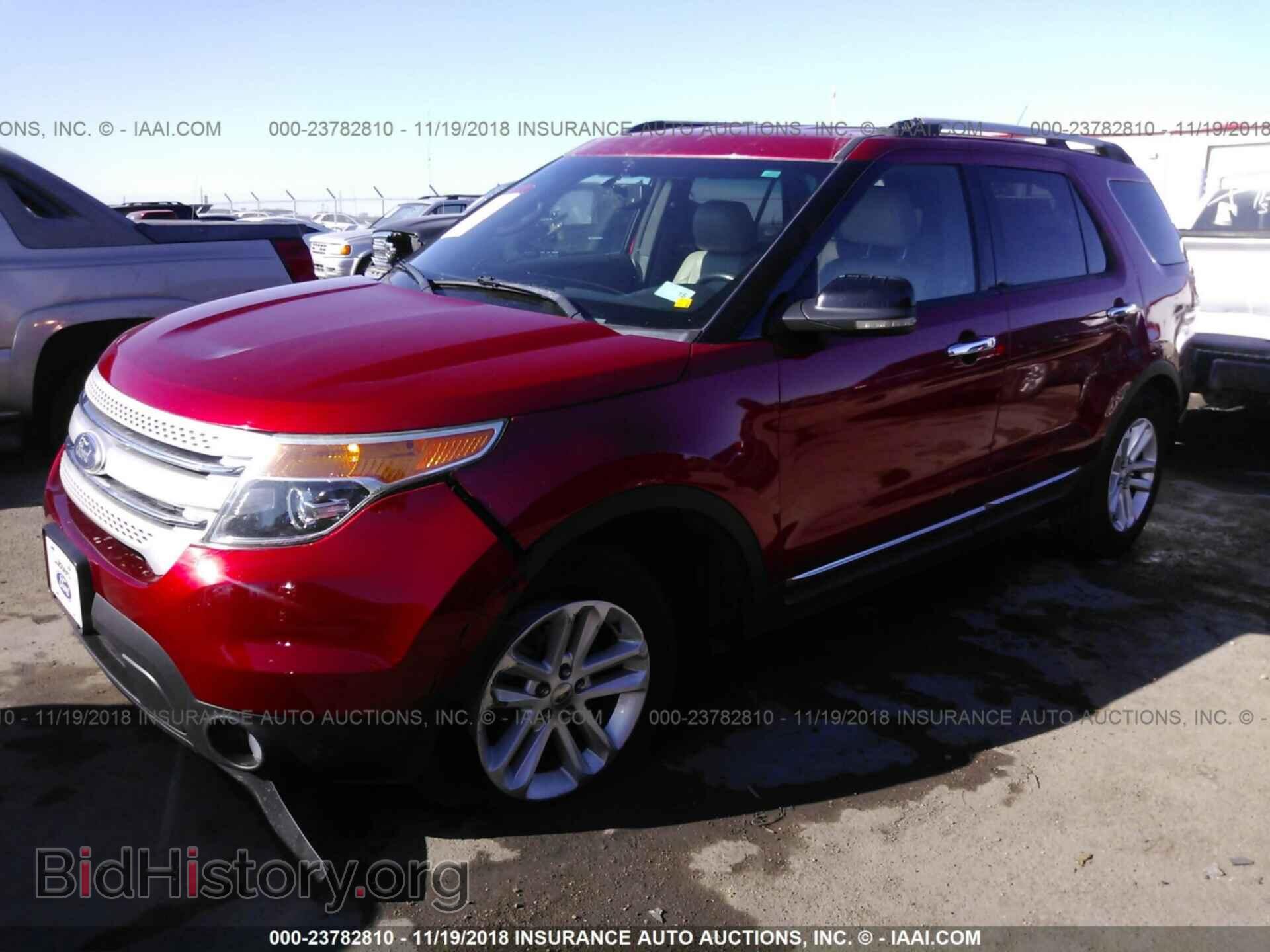 2011 Ford Explorer - VIN: 1FMHK7D89BGA35695 - Photo 2