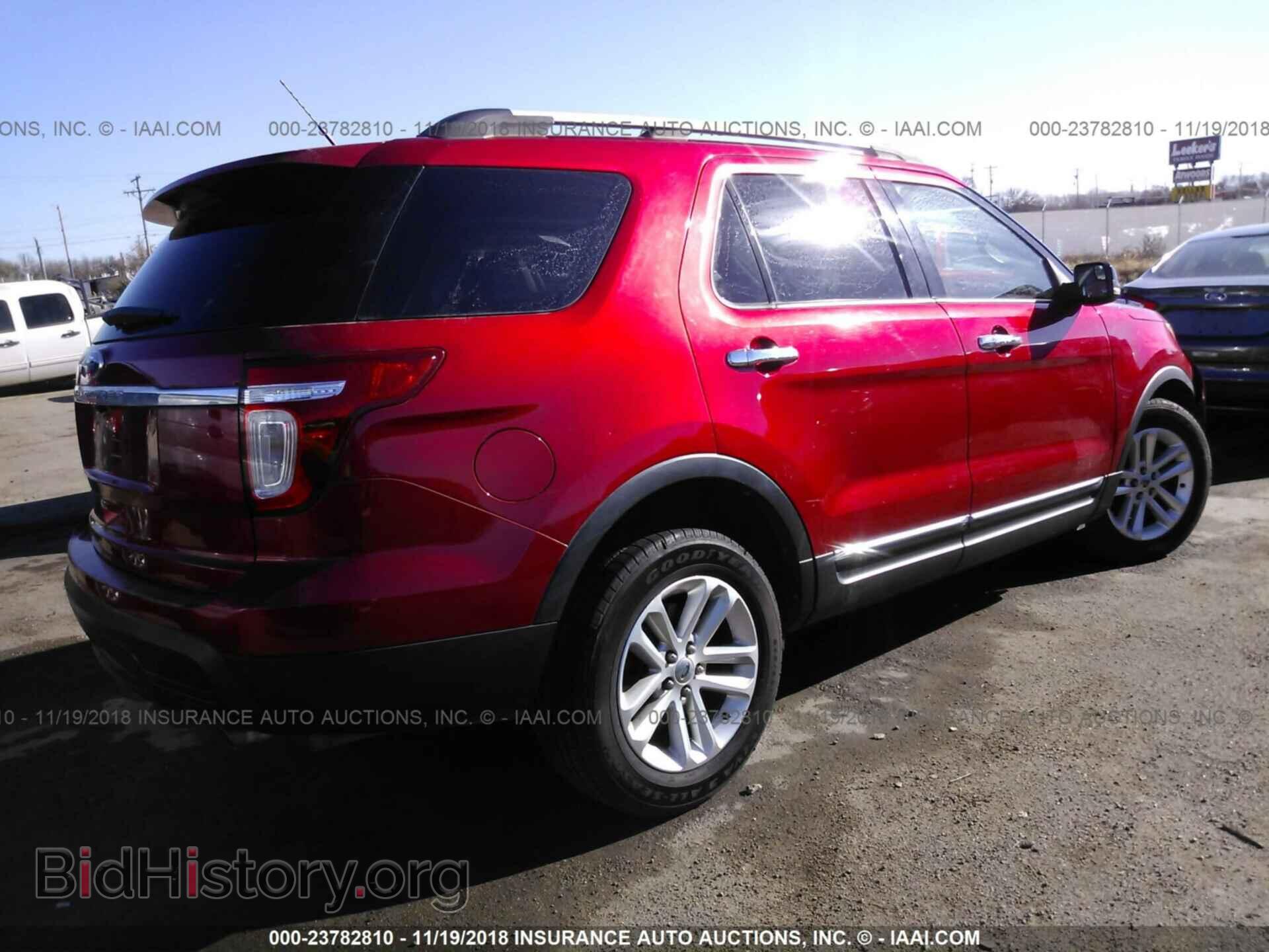 2011 Ford Explorer - VIN: 1FMHK7D89BGA35695 - Photo 4