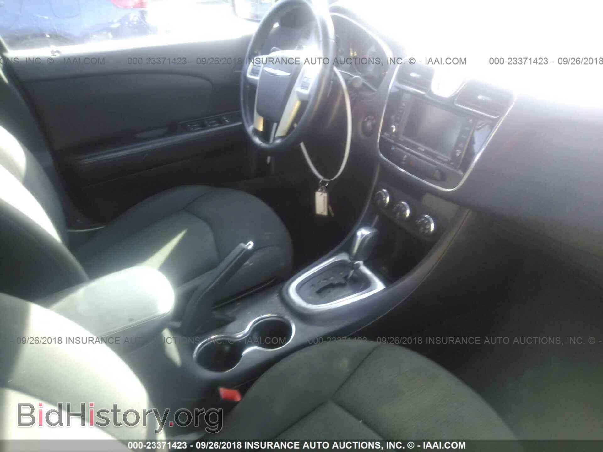 2011 CHRYSLER 200 - VIN: 1C3BC1FBXBN618371 - Фото 5