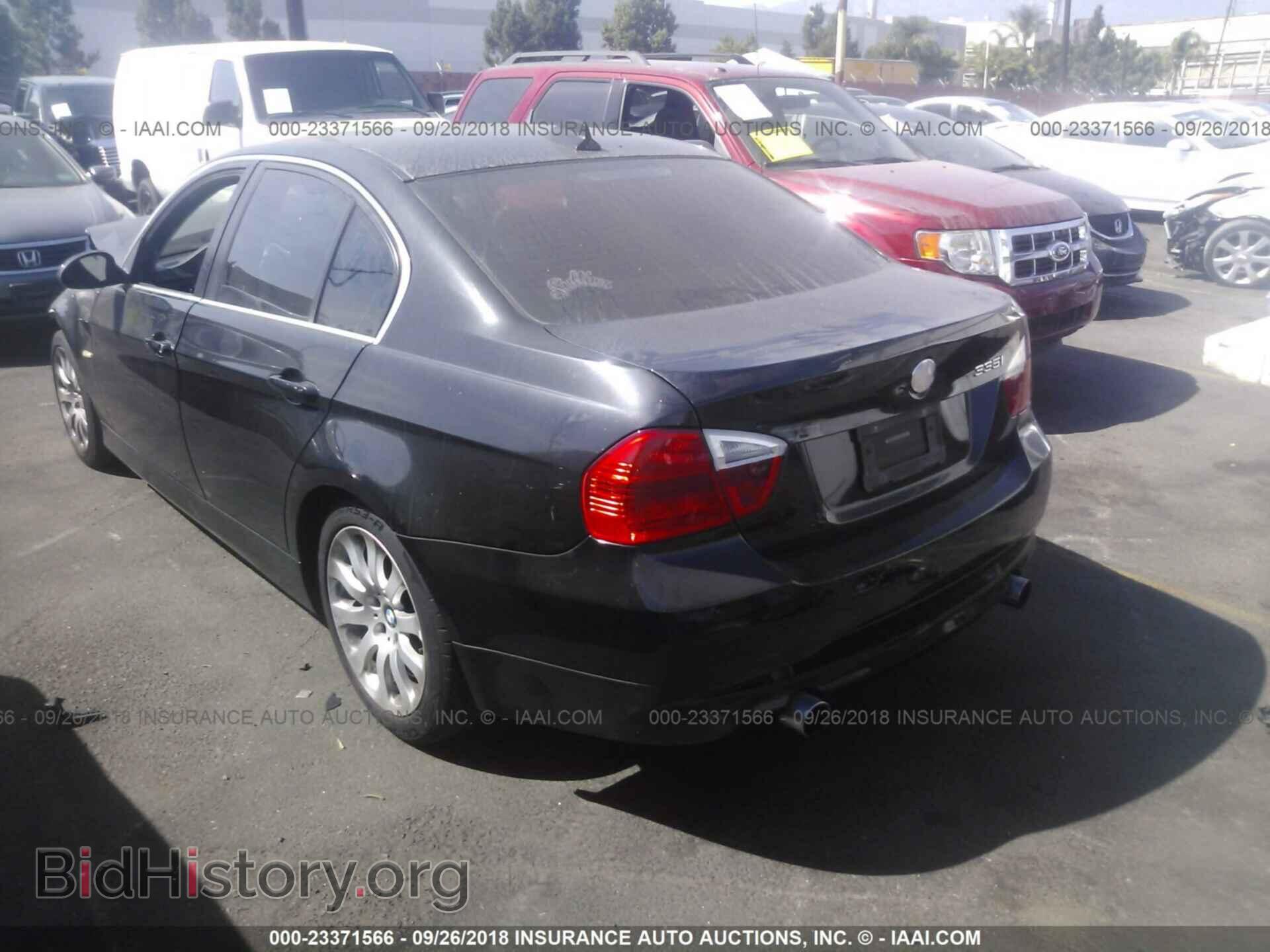 2007 BMW 335 - VIN: WBAVB73597VF52111 - Photo 3