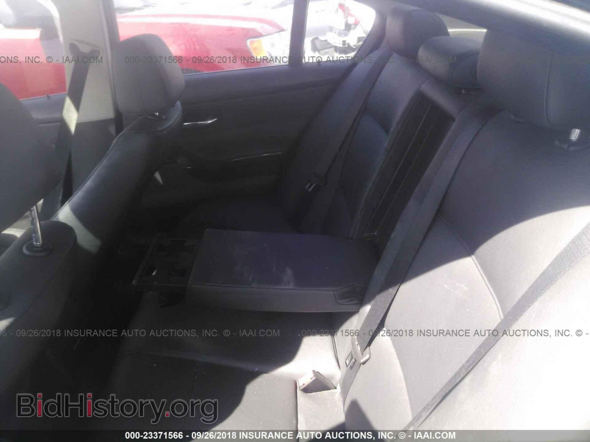 2007 BMW 335 - VIN: WBAVB73597VF52111 - Photo 8