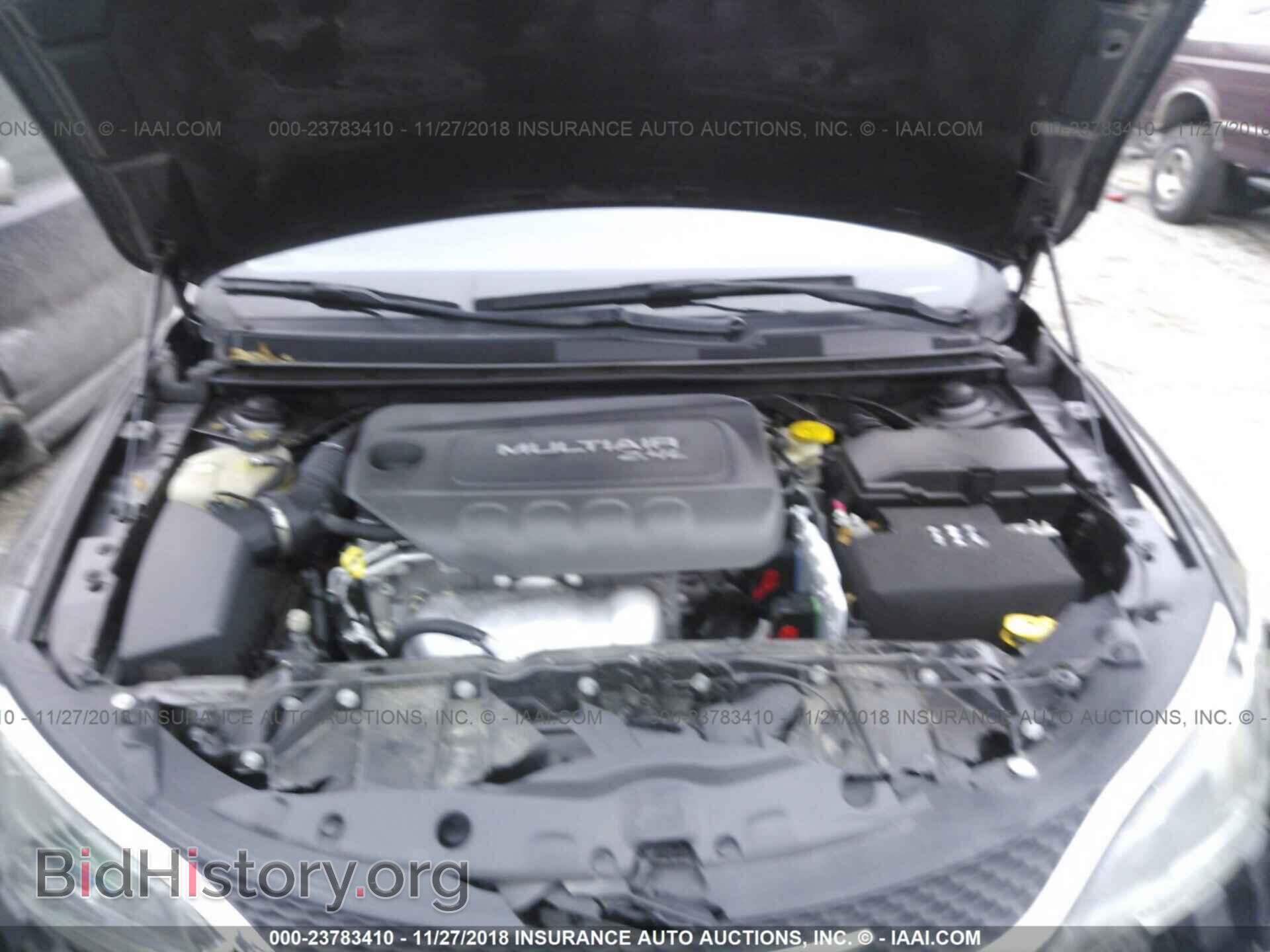 2015 CHRYSLER 200 - VIN: 1C3CCCAB0FN612236 - Фото 10