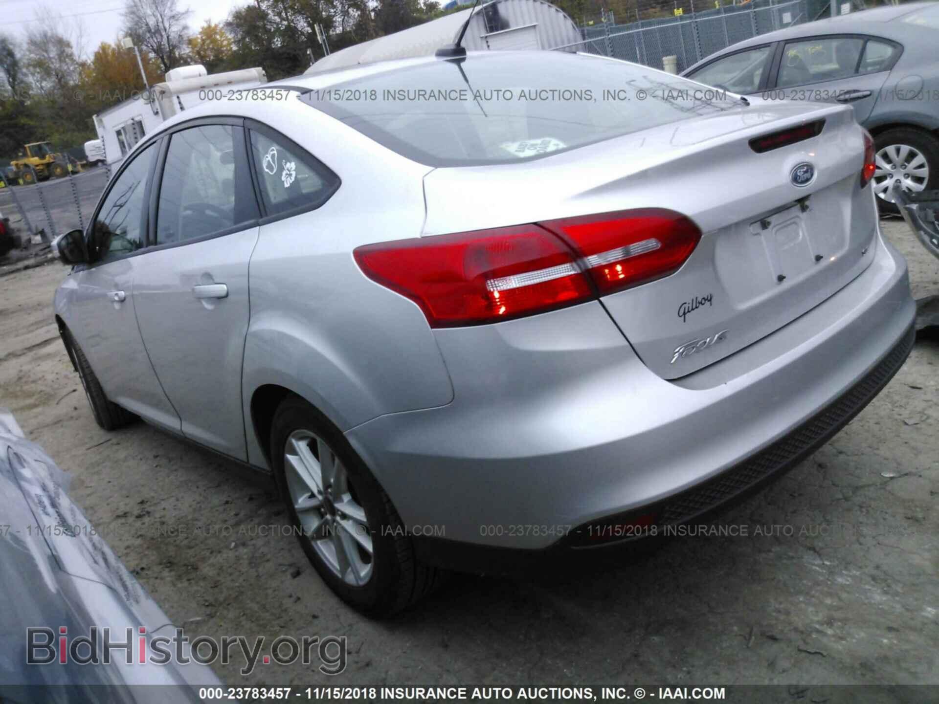 2016 Ford Focus - VIN: 1FADP3F26GL256620 - Фото 3