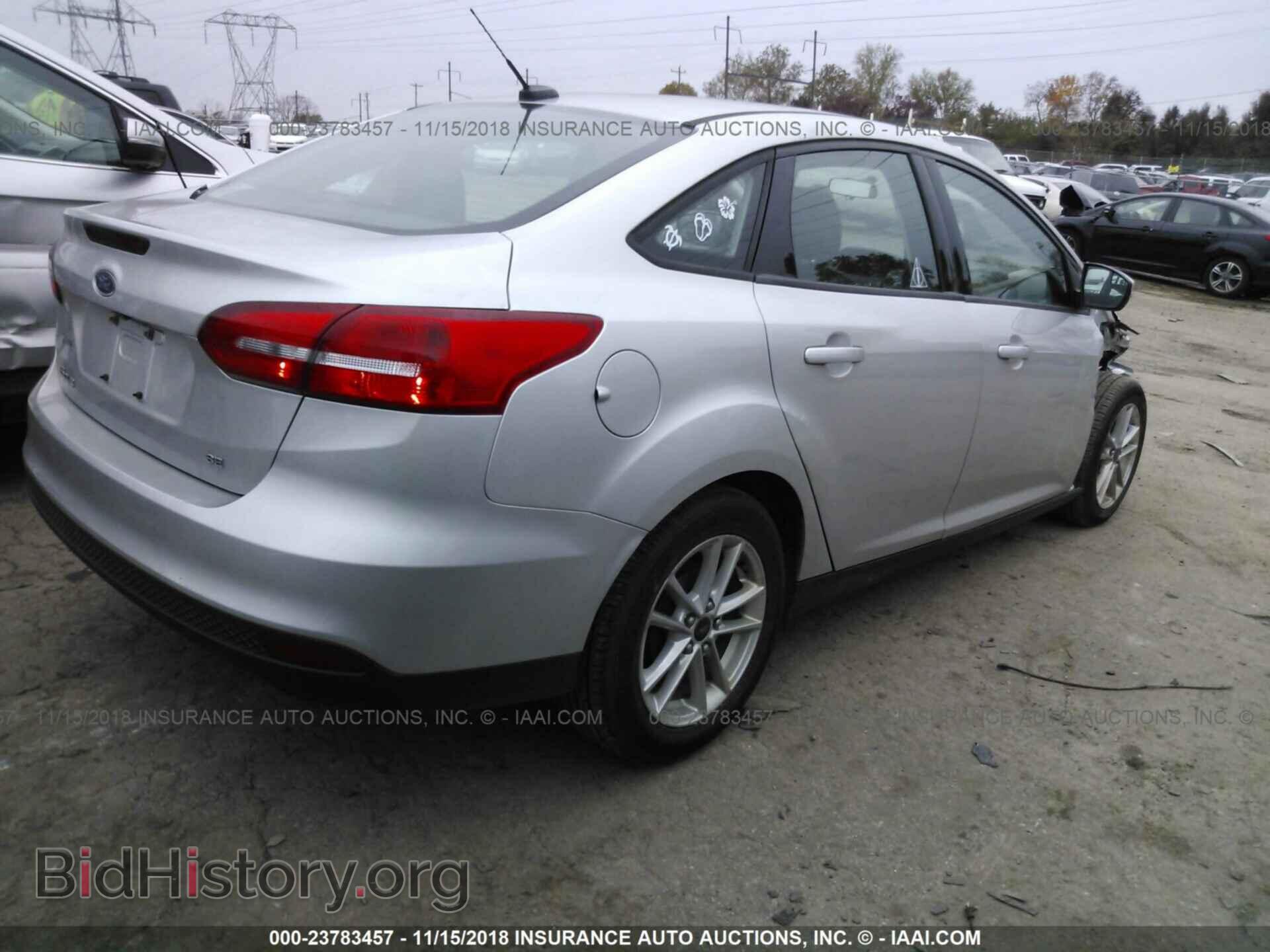 2016 Ford Focus - VIN: 1FADP3F26GL256620 - Фото 4