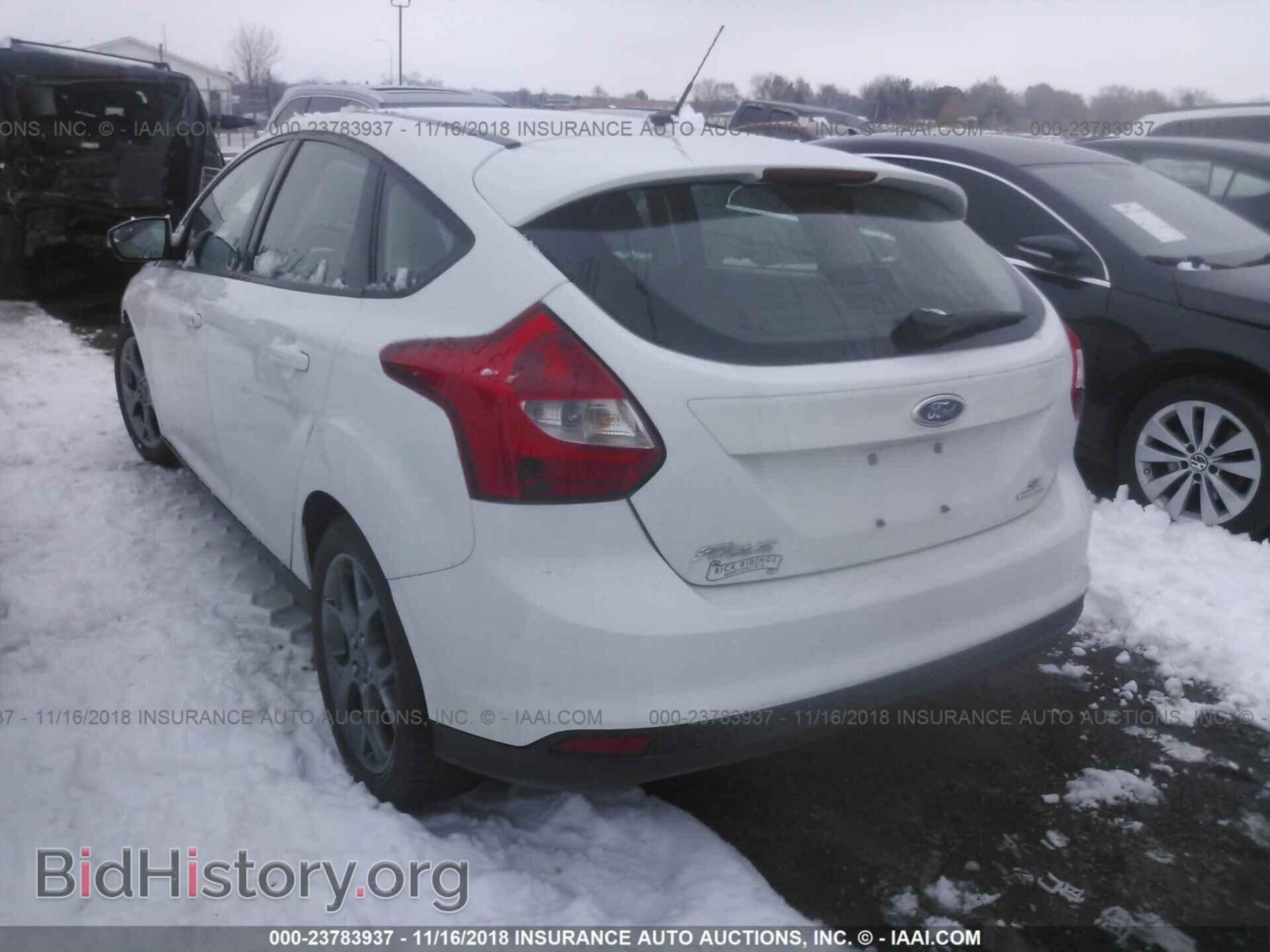 2014 Ford Focus - VIN: 1FADP3K28EL105362 - Фото 3