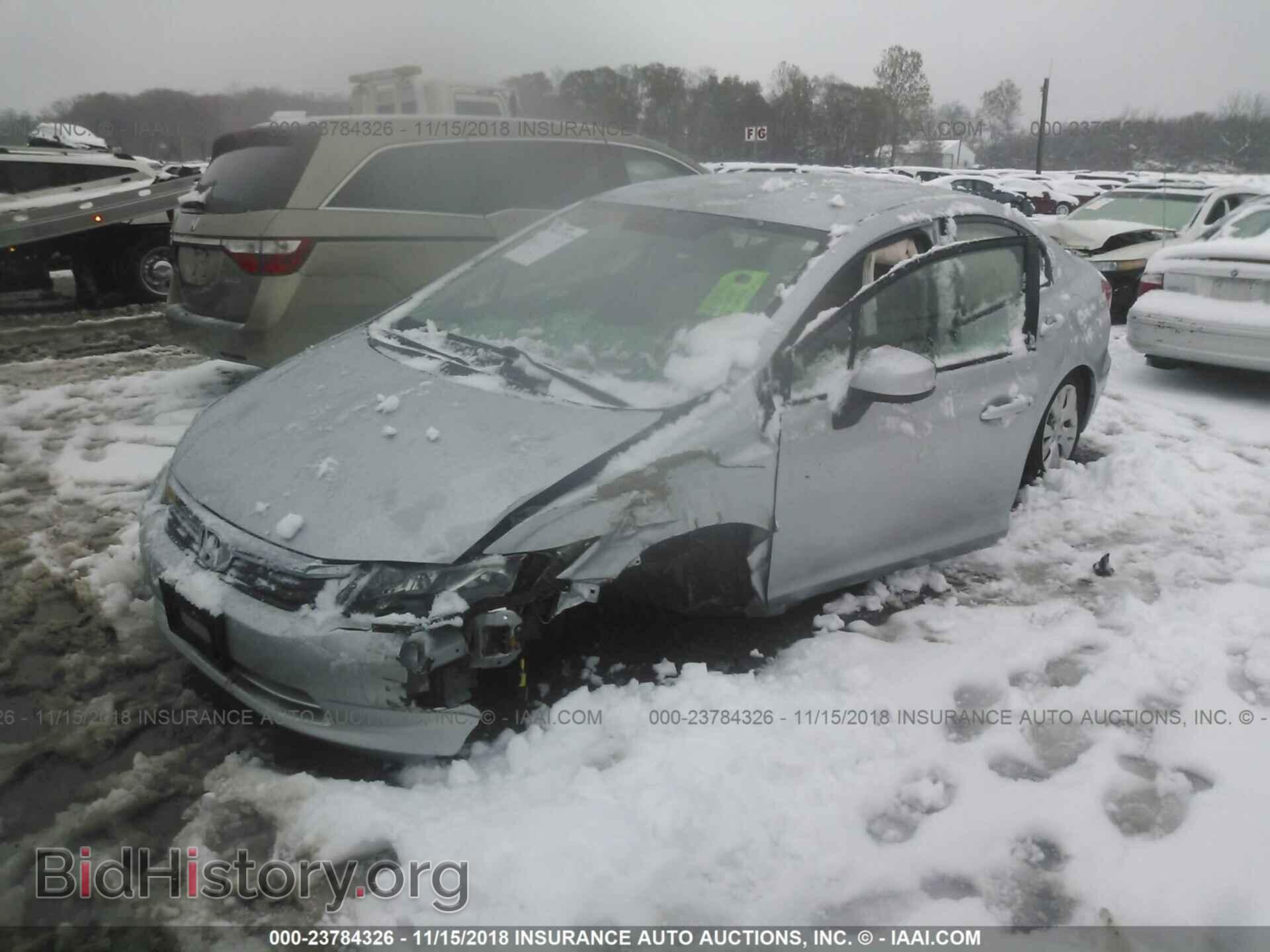 2012 Honda Civic - VIN: 2HGFB2F50CH559116 - Photo 2