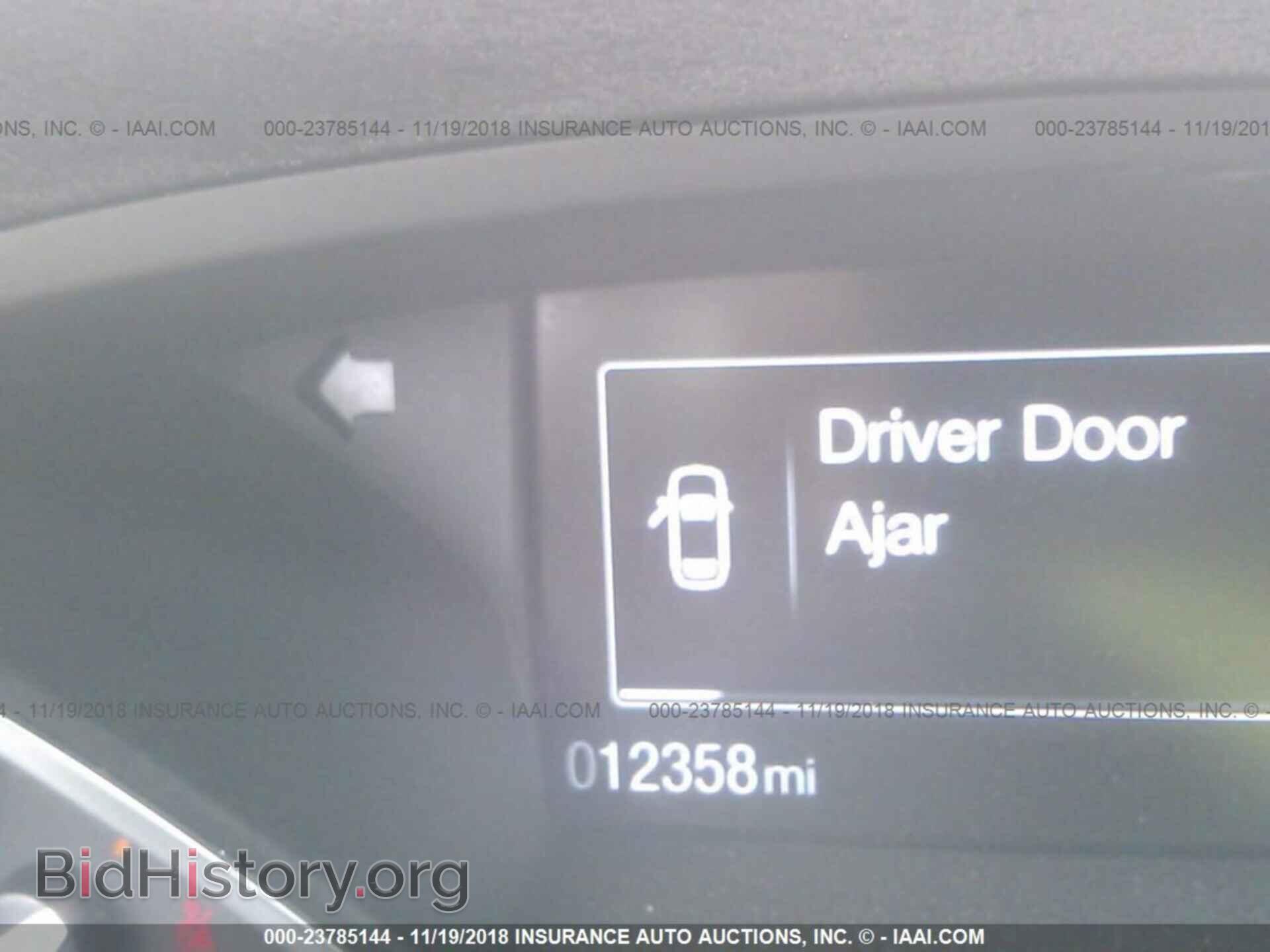 2016 Ford Focus - VIN: 1FADP3E28GL358759 - Photo 7