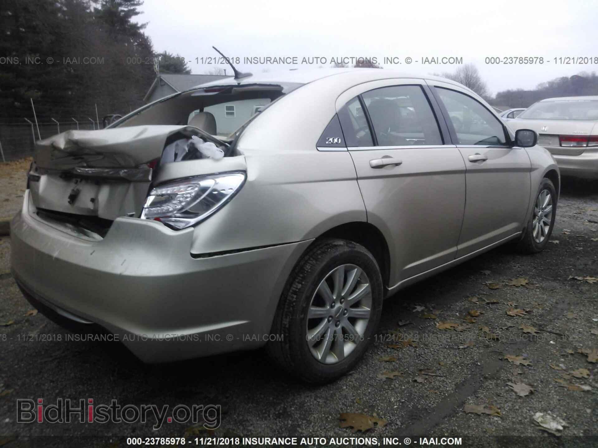 2013 Chrysler 200 - VIN: 1C3CCBBB8DN627637 - Фото 4