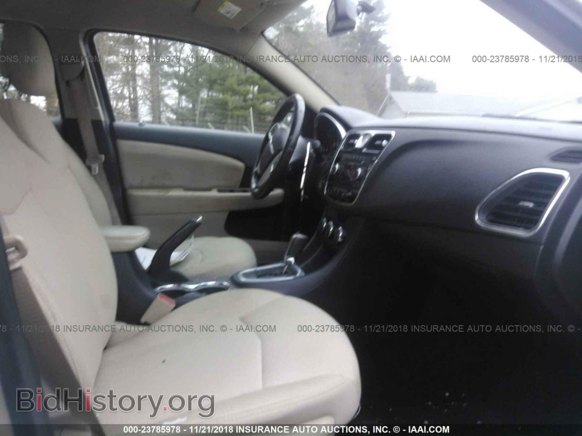 2013 Chrysler 200 - VIN: 1C3CCBBB8DN627637 - Фото 5