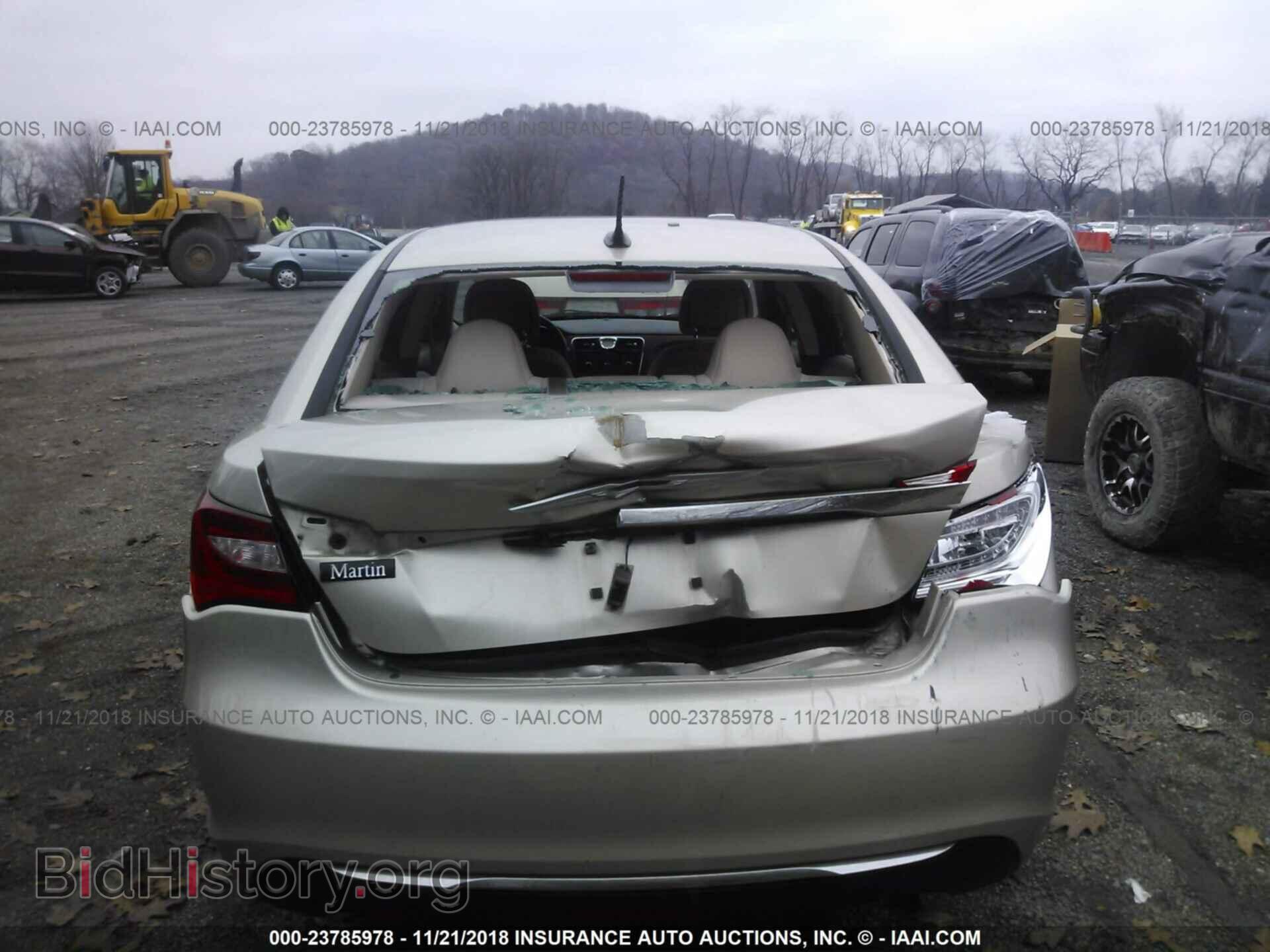 2013 Chrysler 200 - VIN: 1C3CCBBB8DN627637 - Фото 6