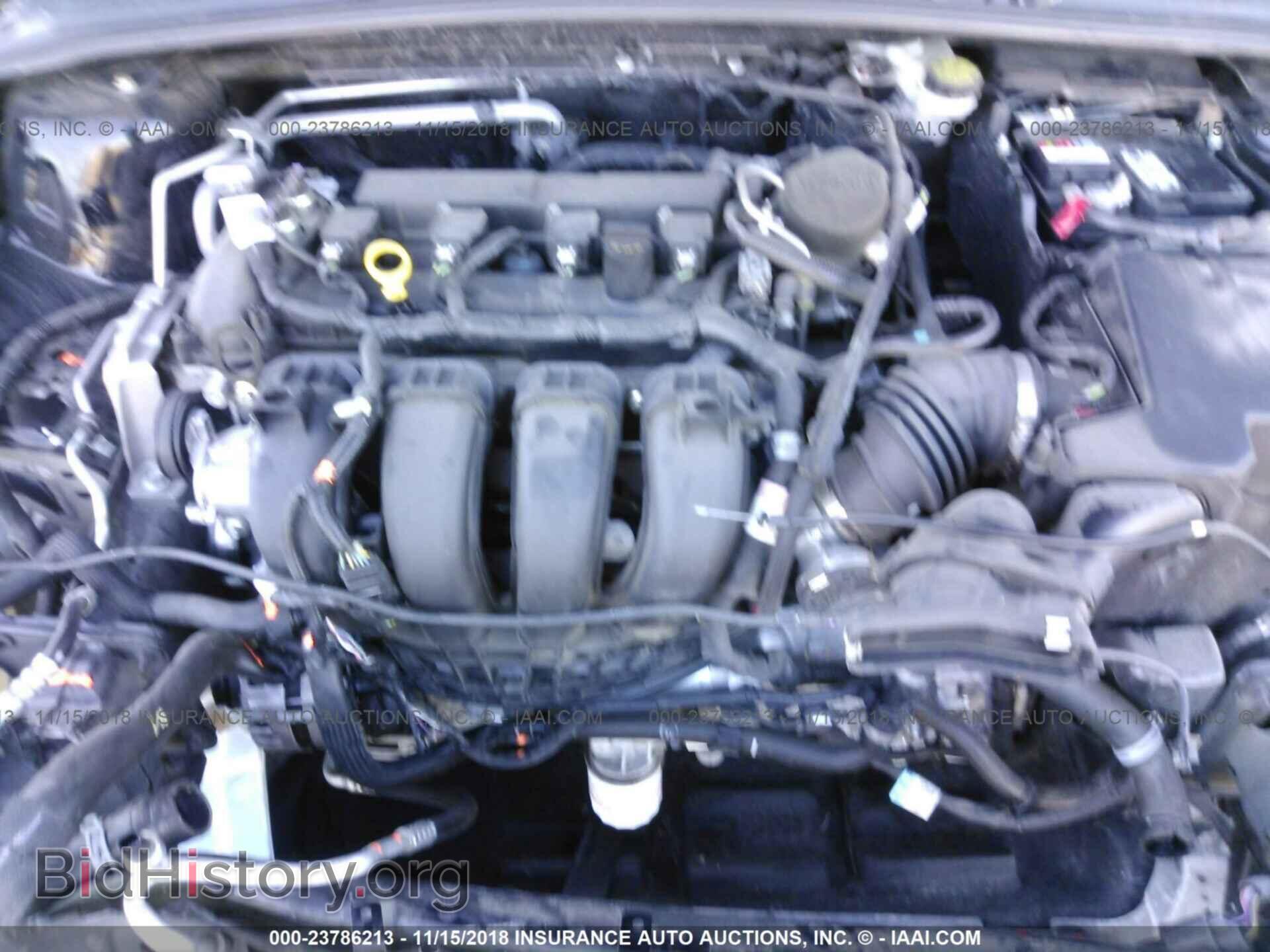 2016 Ford Focus - VIN: 1FADP3F21GL315217 - Photo 10