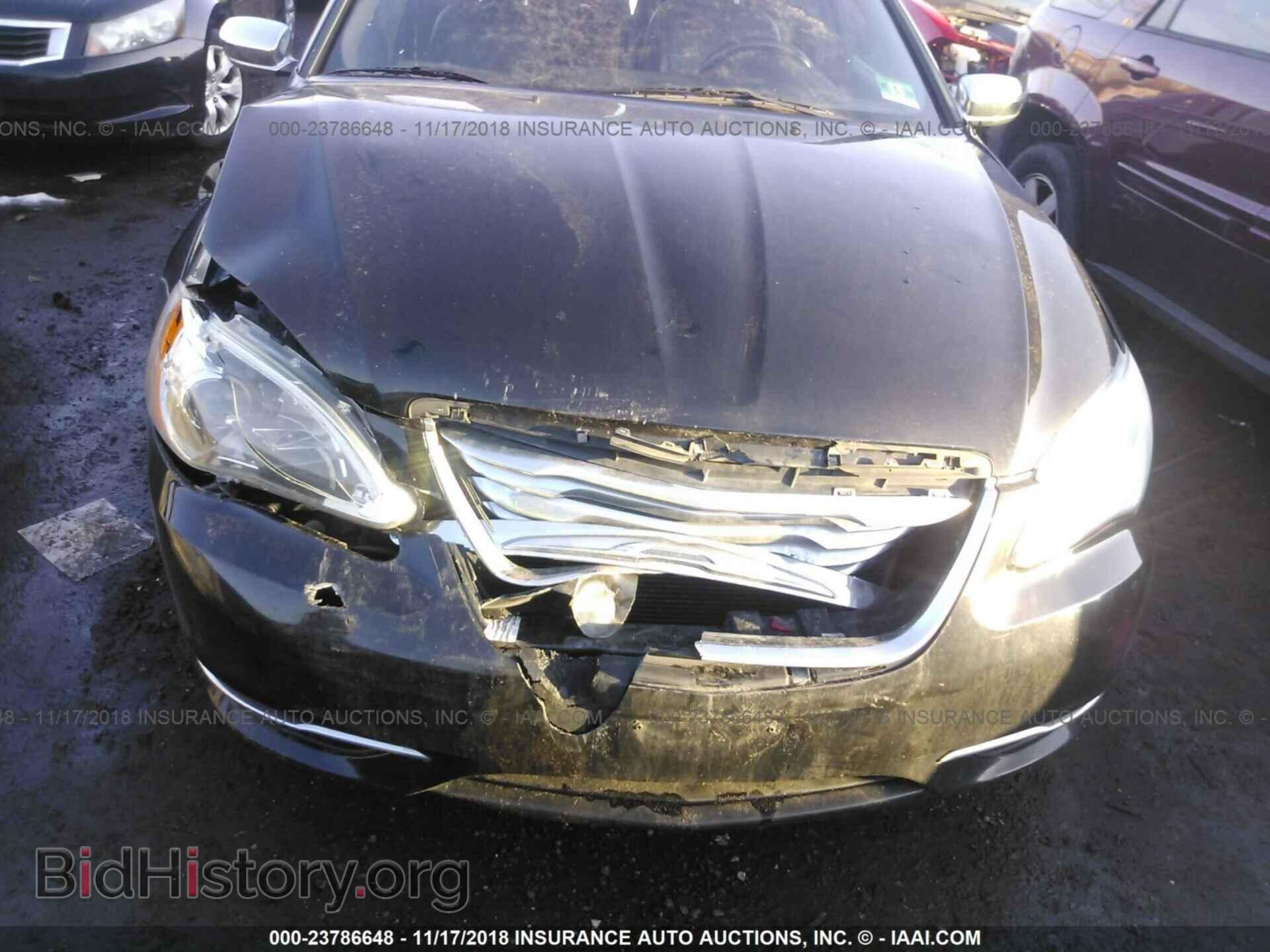 2012 CHRYSLER 200 - VIN: 1C3CCBCB7CN275566 - Фото 6