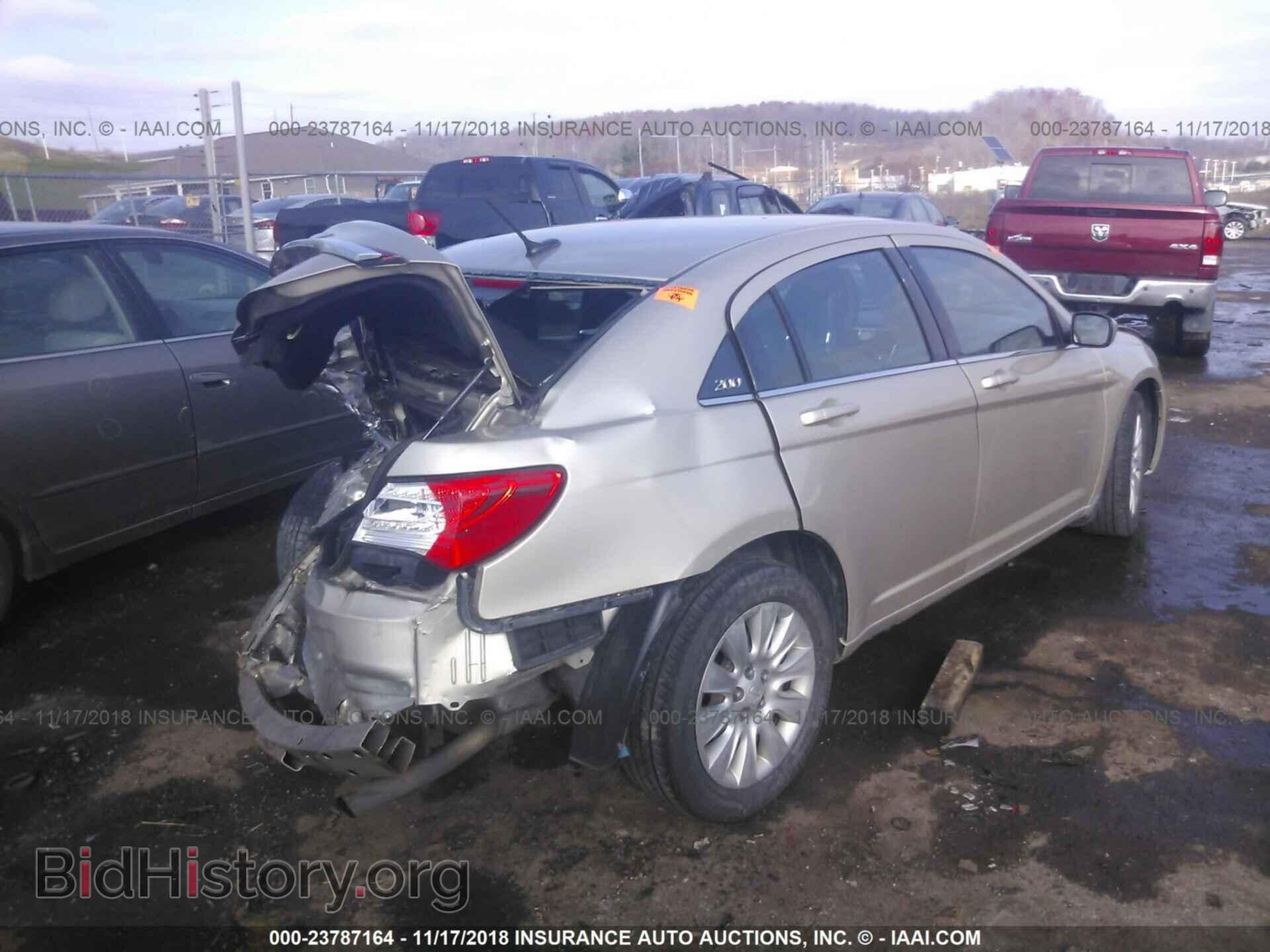 2013 CHRYSLER 200 - VIN: 1C3CCBAB6DN641411 - Фото 4