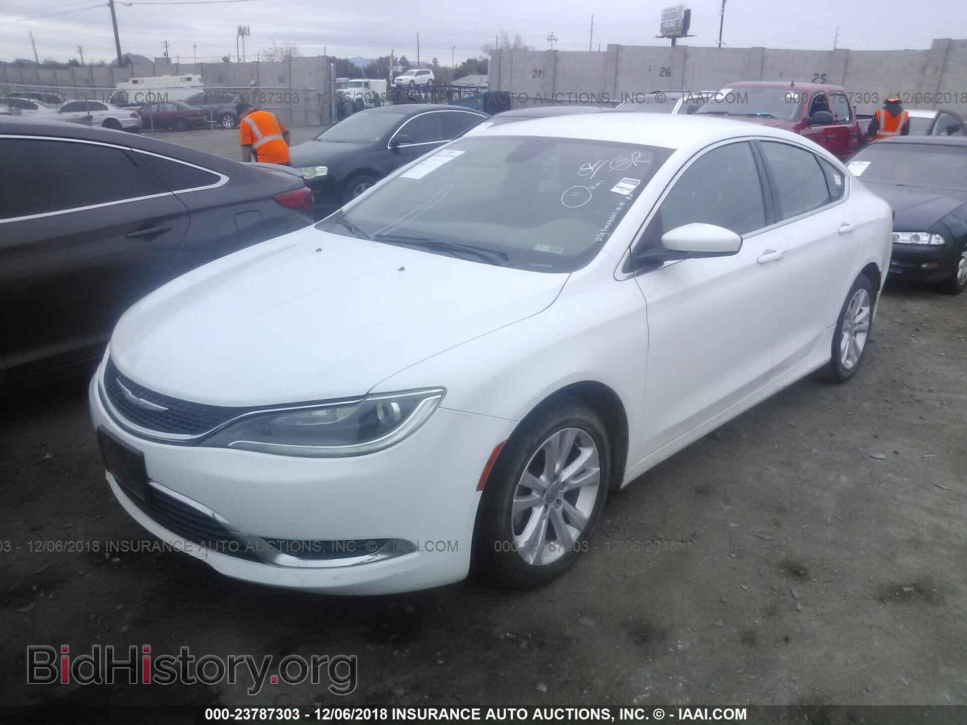 2015 Chrysler 200 - VIN: 1C3CCCAB9FN719950 - Фото 2