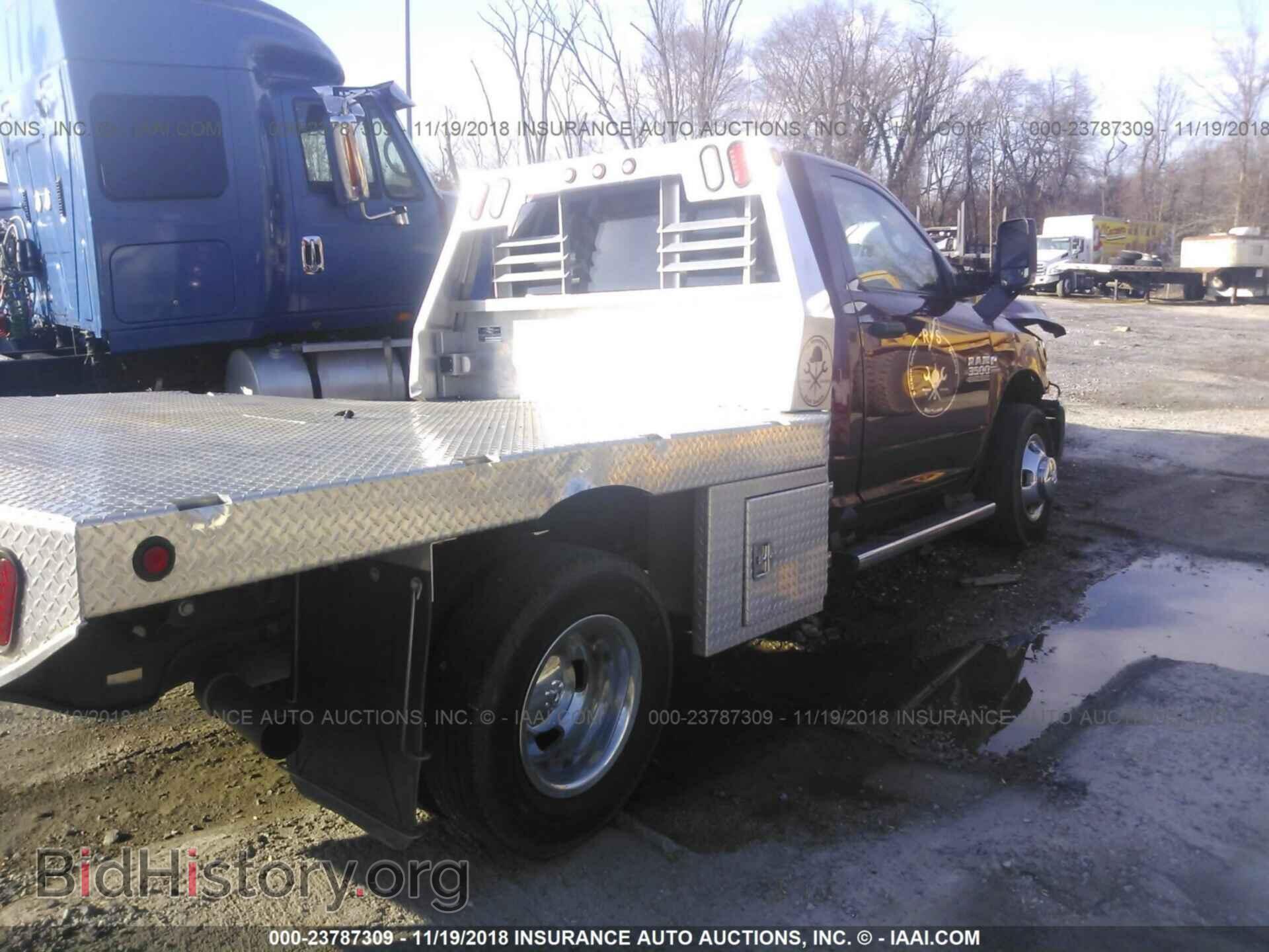 2017 RAM 3500 - VIN: 3C7WRTAL3HG643575 - Фото 4
