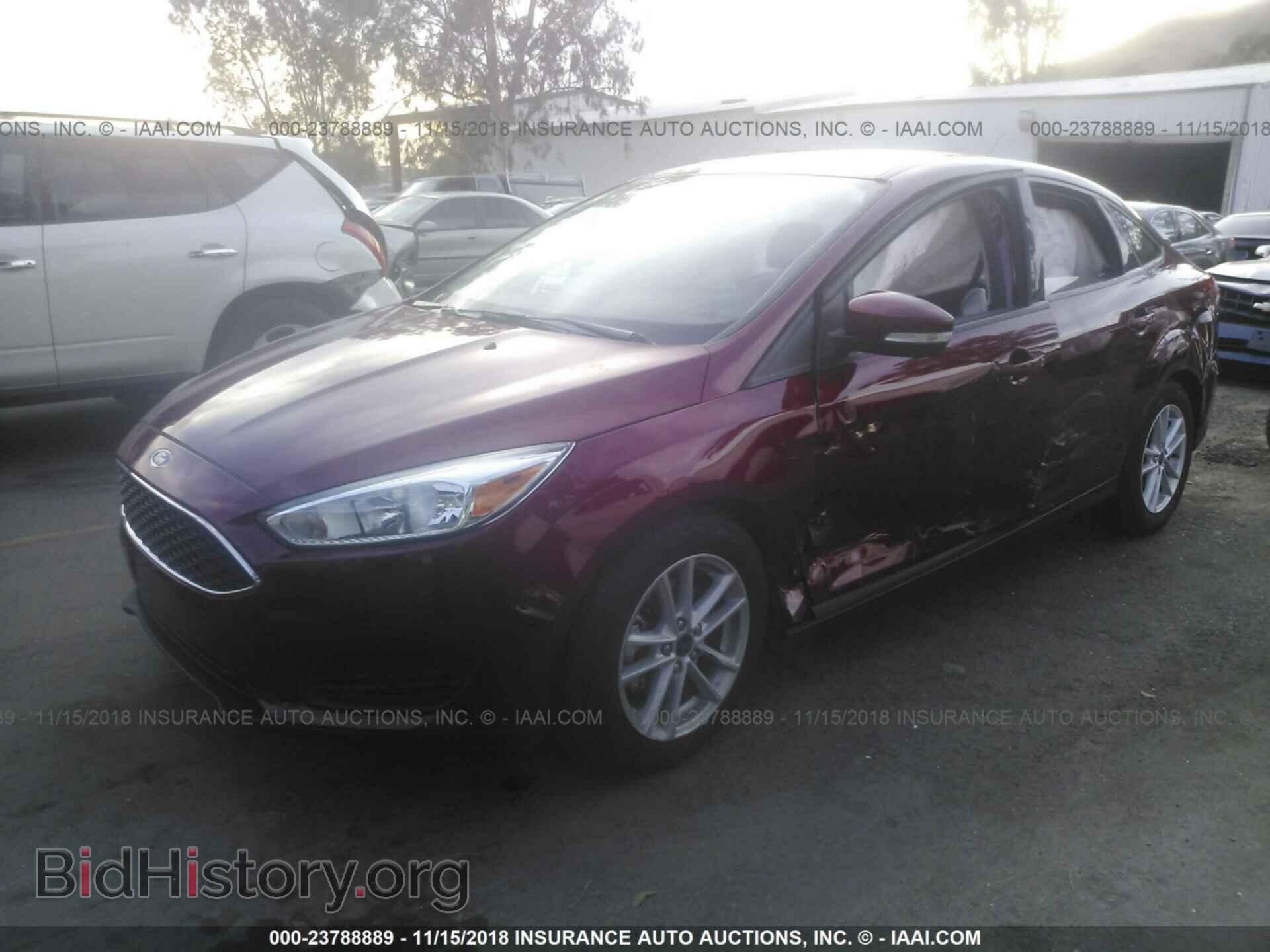 2017 Ford Focus - VIN: 1FADP3F20HL263659 - Фото 2