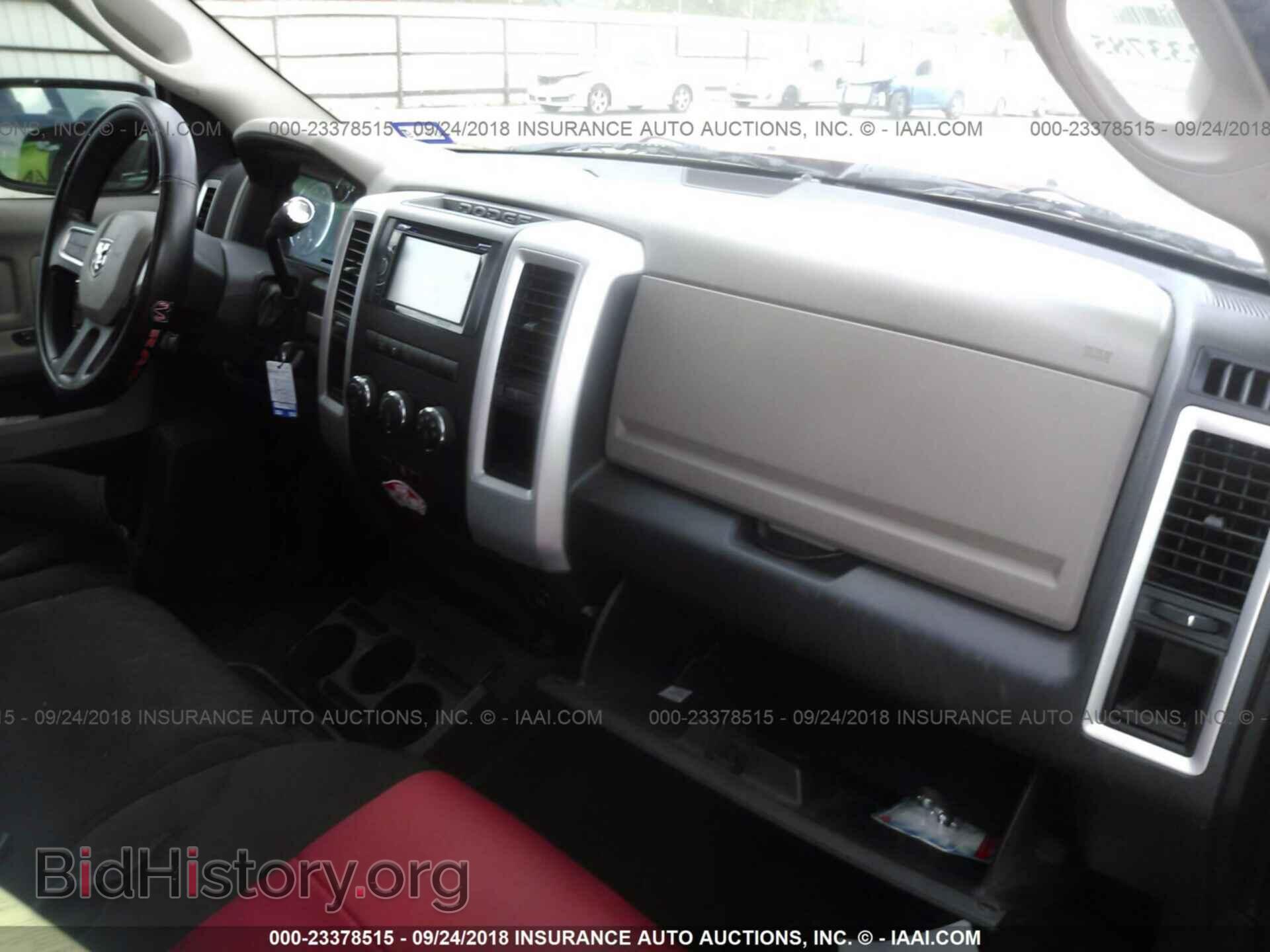 2010 DODGE RAM 1500 - VIN: 1D7RB1CP1AS156205 - Фото 5