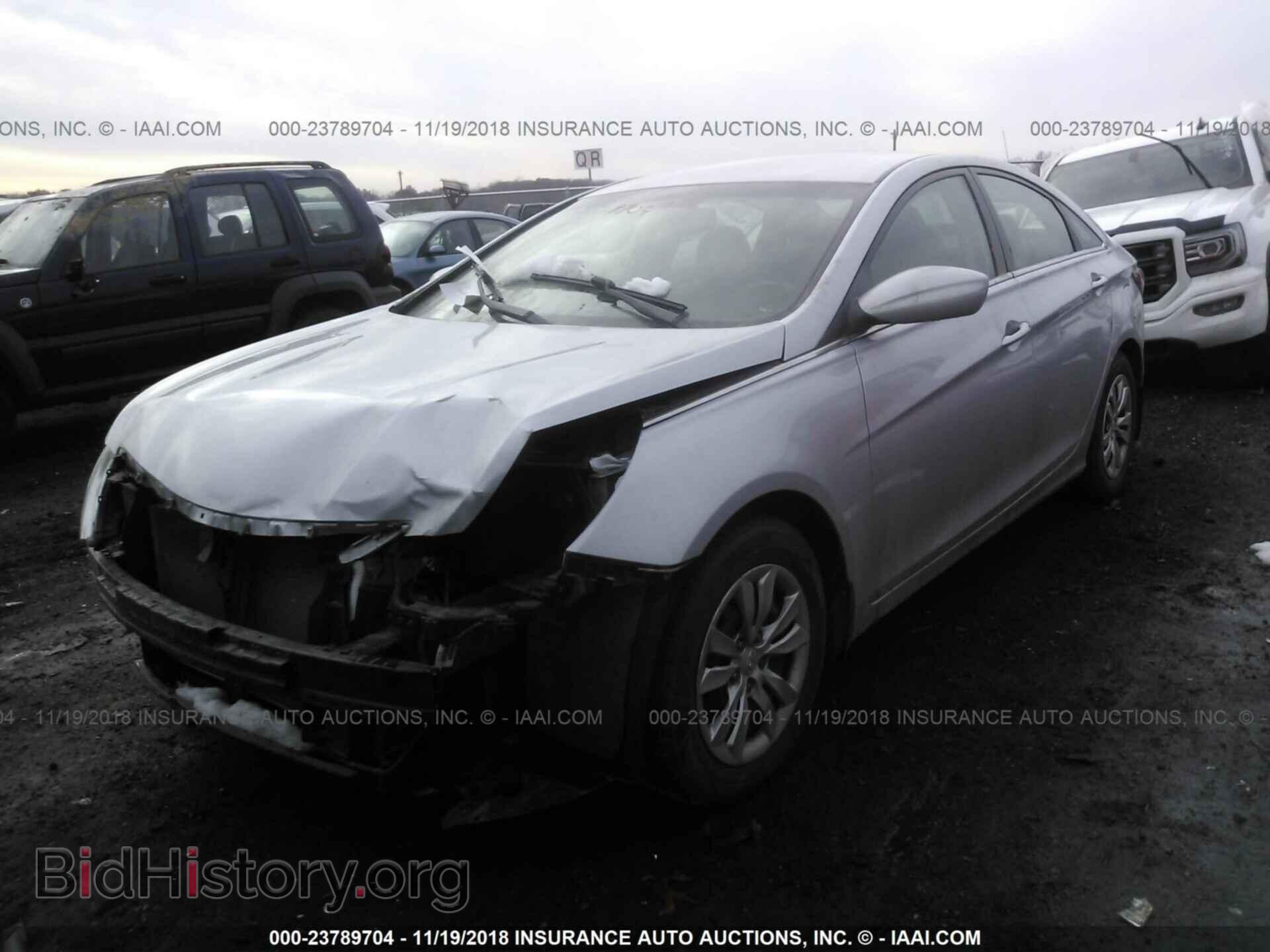 2012 Hyundai Sonata - VIN: 5NPEB4AC4CH466831 - Фото 2