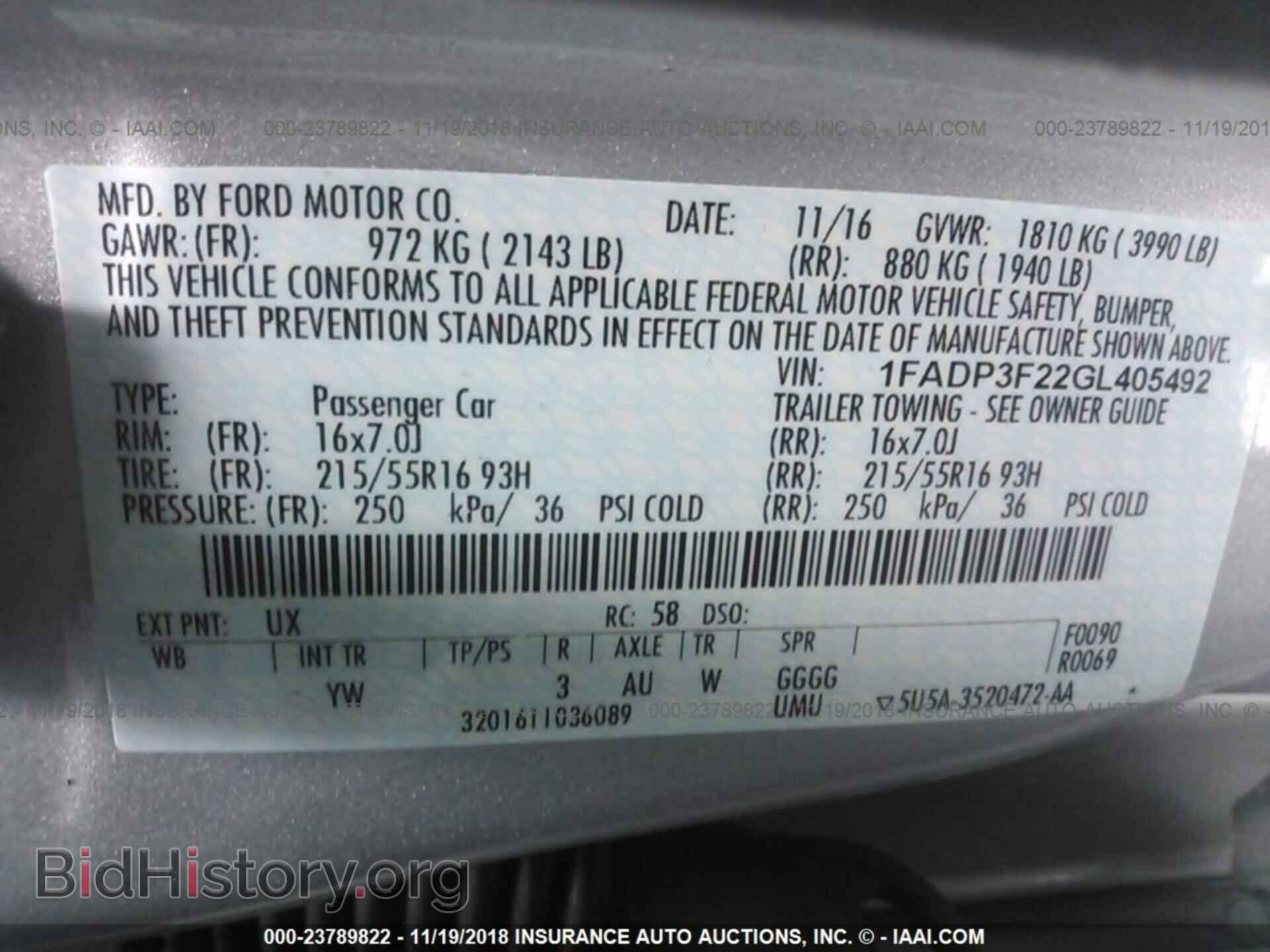 2016 Ford Focus - VIN: 1FADP3F22GL405492 - Photo 9