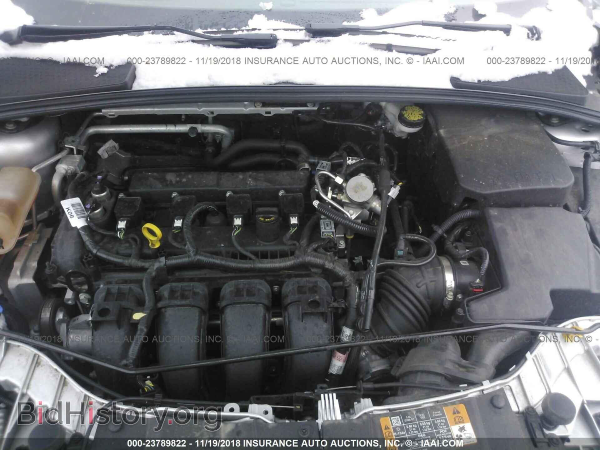 2016 Ford Focus - VIN: 1FADP3F22GL405492 - Photo 10