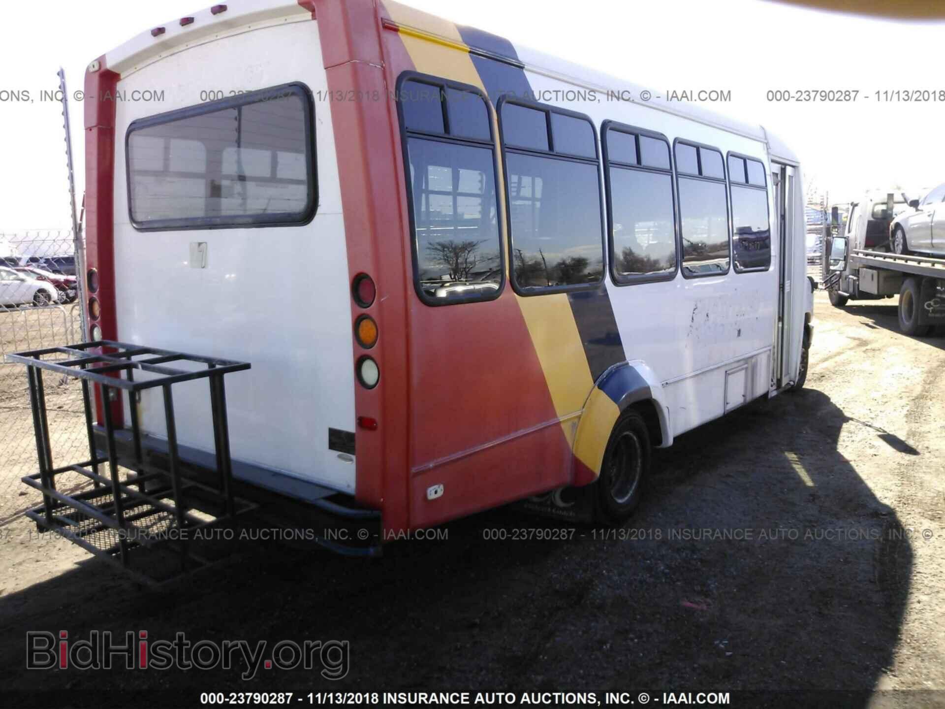 2011 FORD ECONOLINE - VIN: 1FDFE4FSXBDA29704 - Фото 4