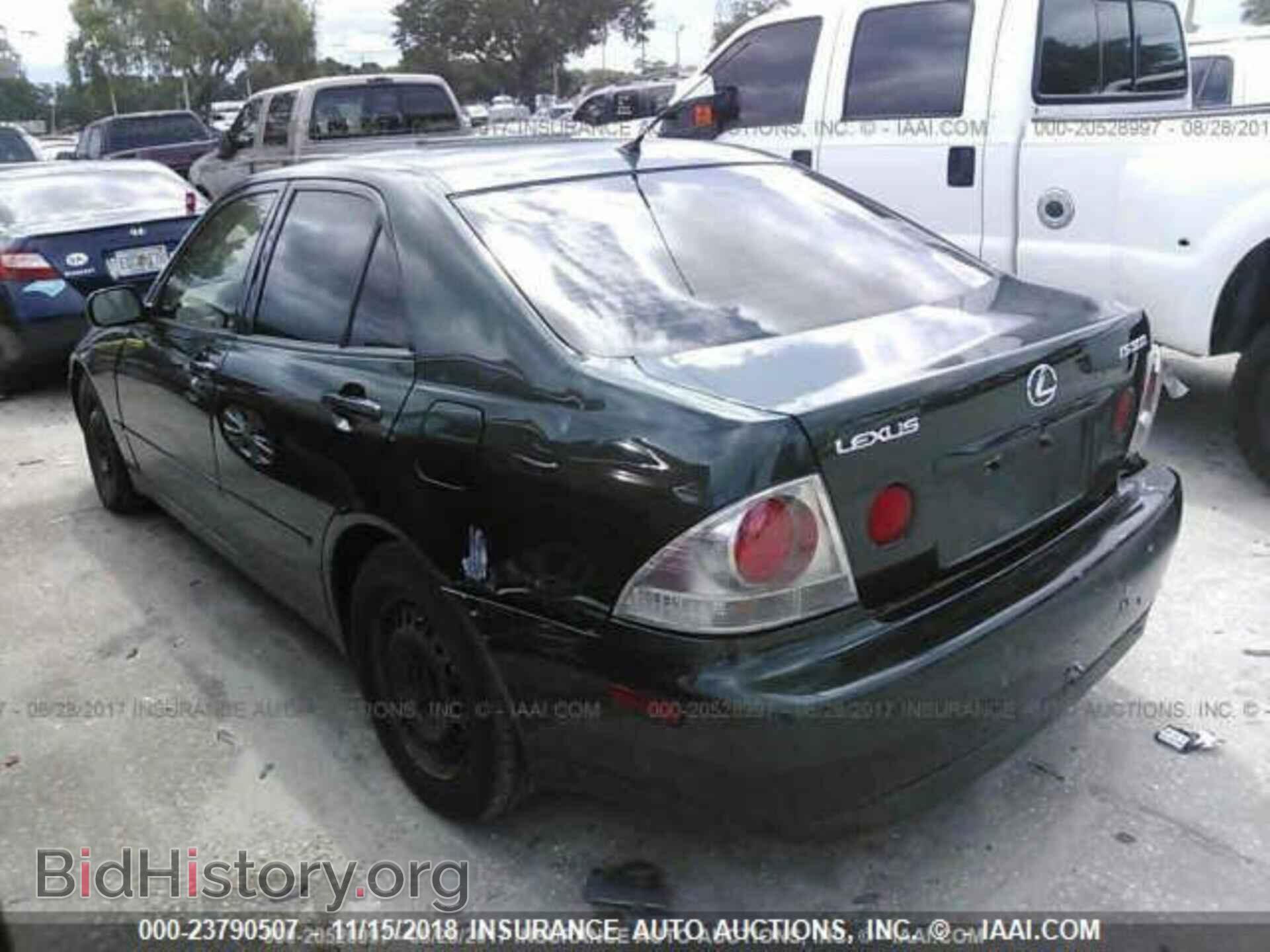 2001 LEXUS IS - VIN: JTHBD182X10024718 - Photo 3