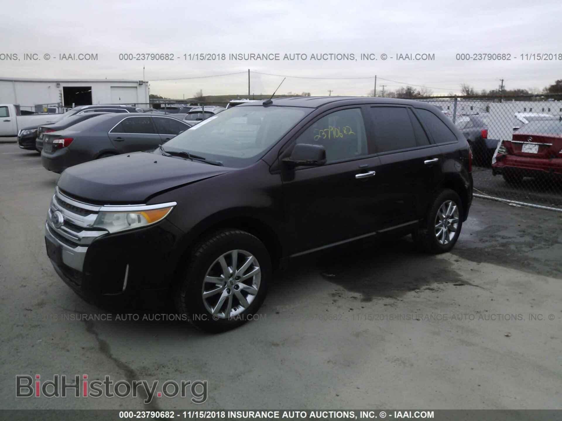 2011 Ford Edge - VIN: 2FMDK4JC1BBA66324 - Photo 2