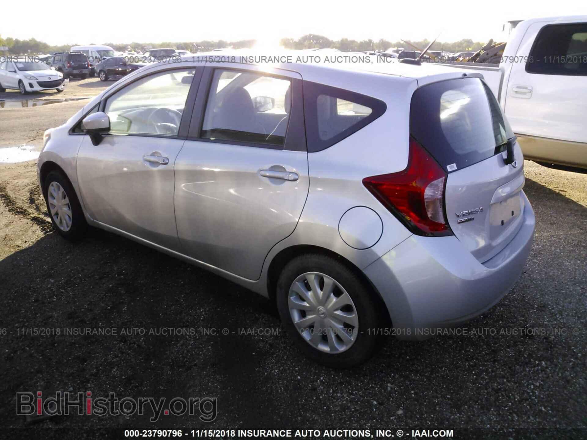 2016 Nissan Versa note - VIN: 3N1CE2CP4GL364943 - Photo 3