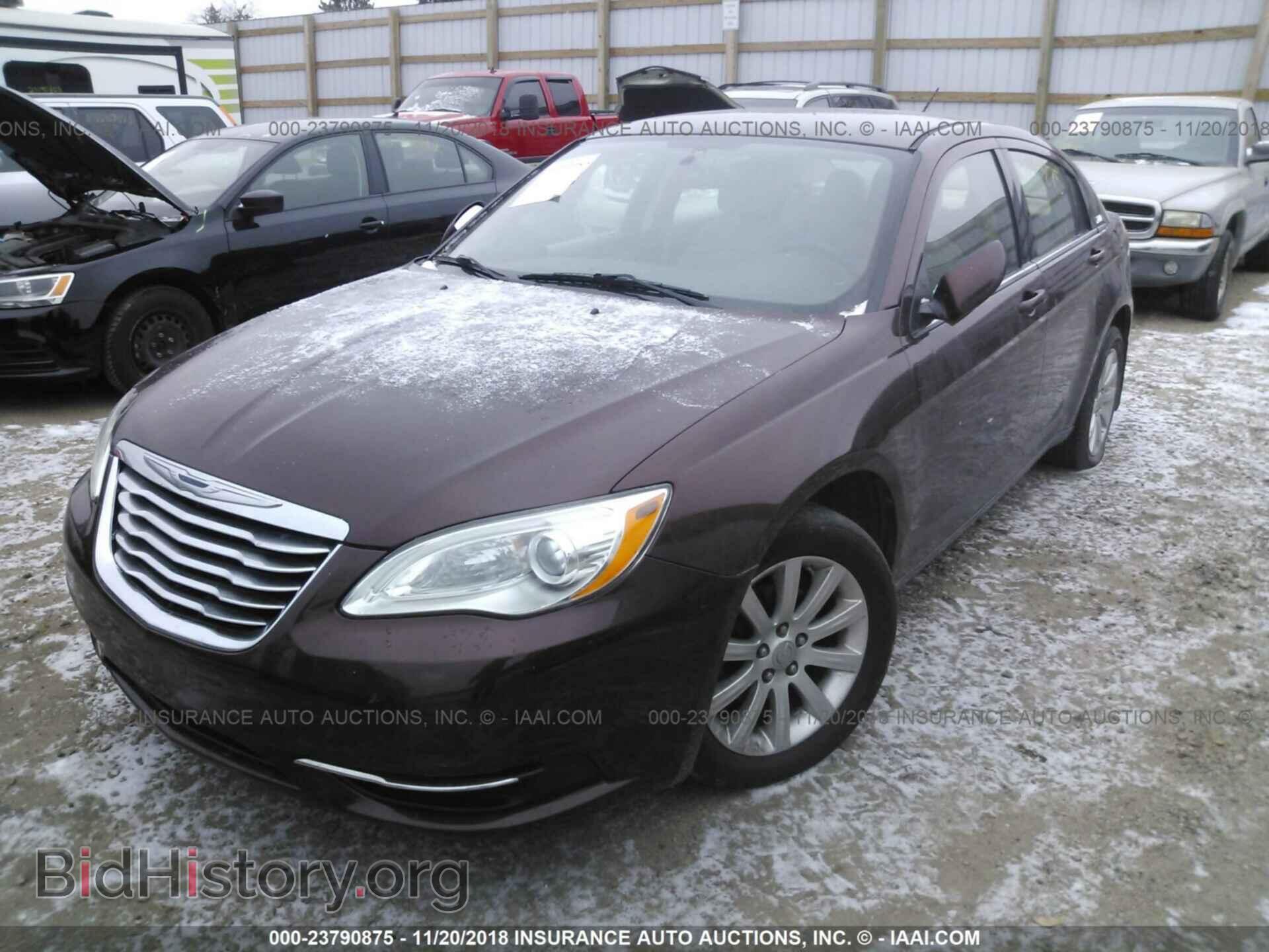 2013 CHRYSLER 200 - VIN: 1C3CCBBB9DN501982 - Фото 2