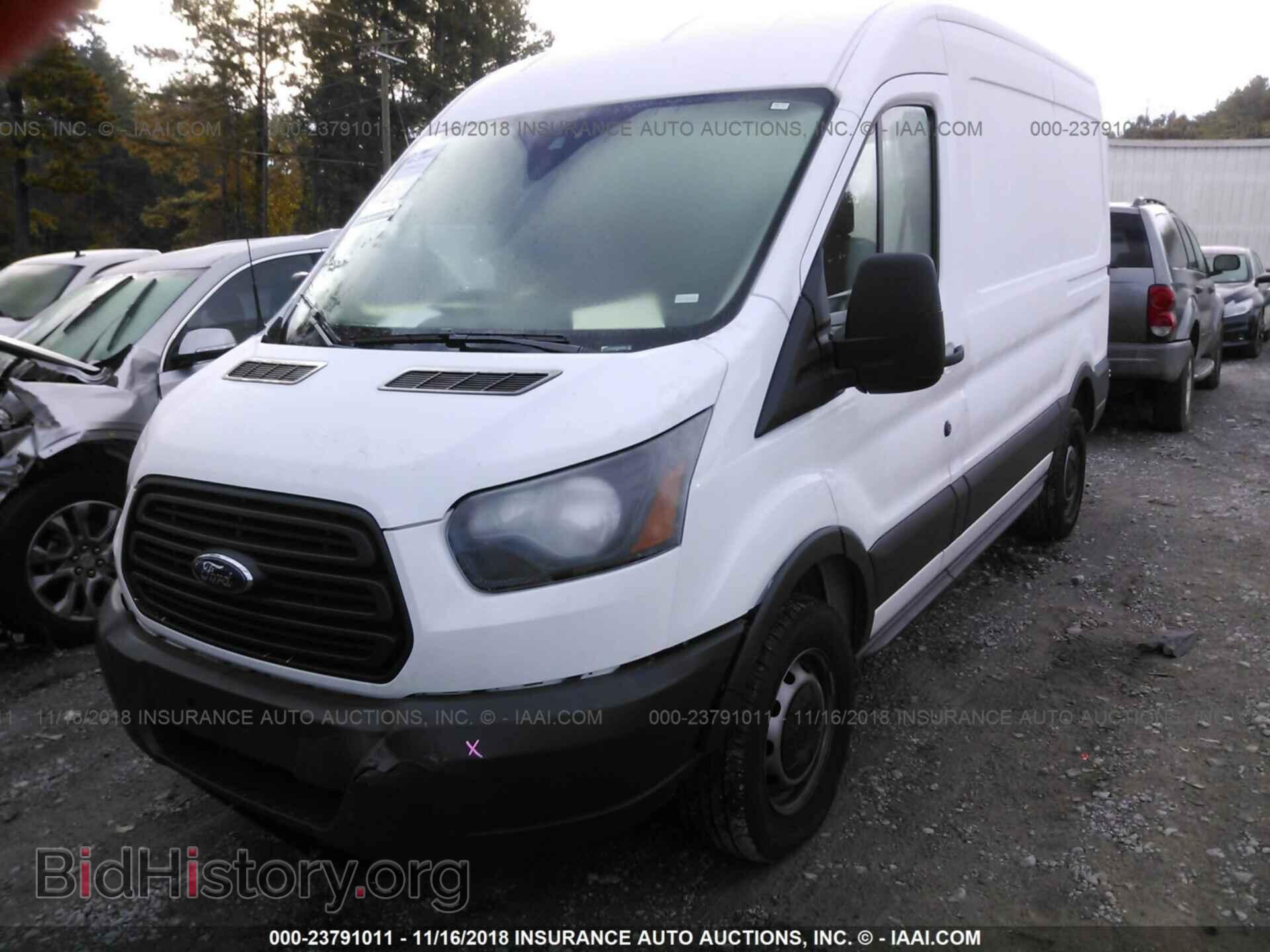 2018 Ford Transit - VIN: 1FTYR1CM5JKB20556 - Photo 2